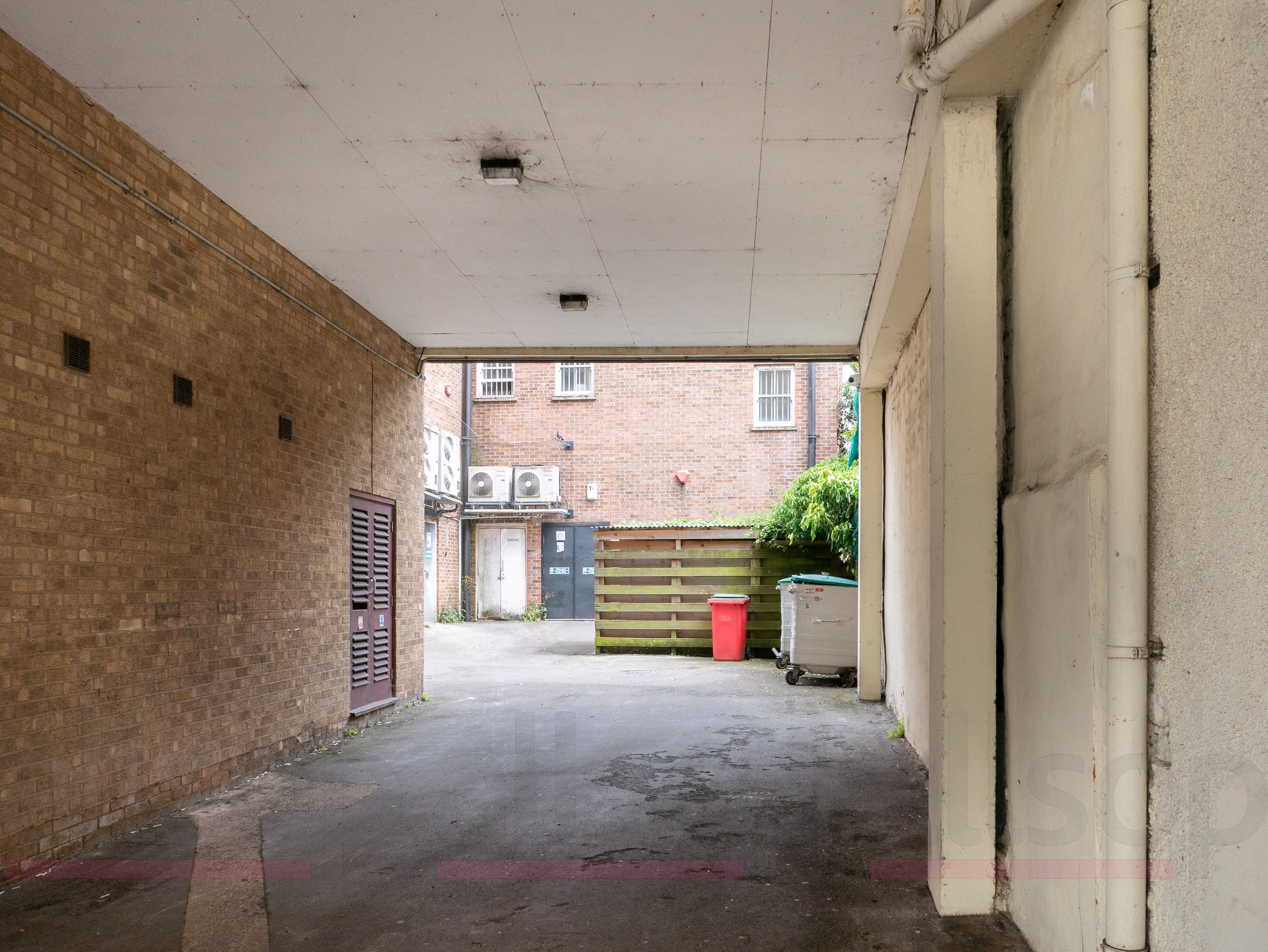 Well located Freehold Shop Investment