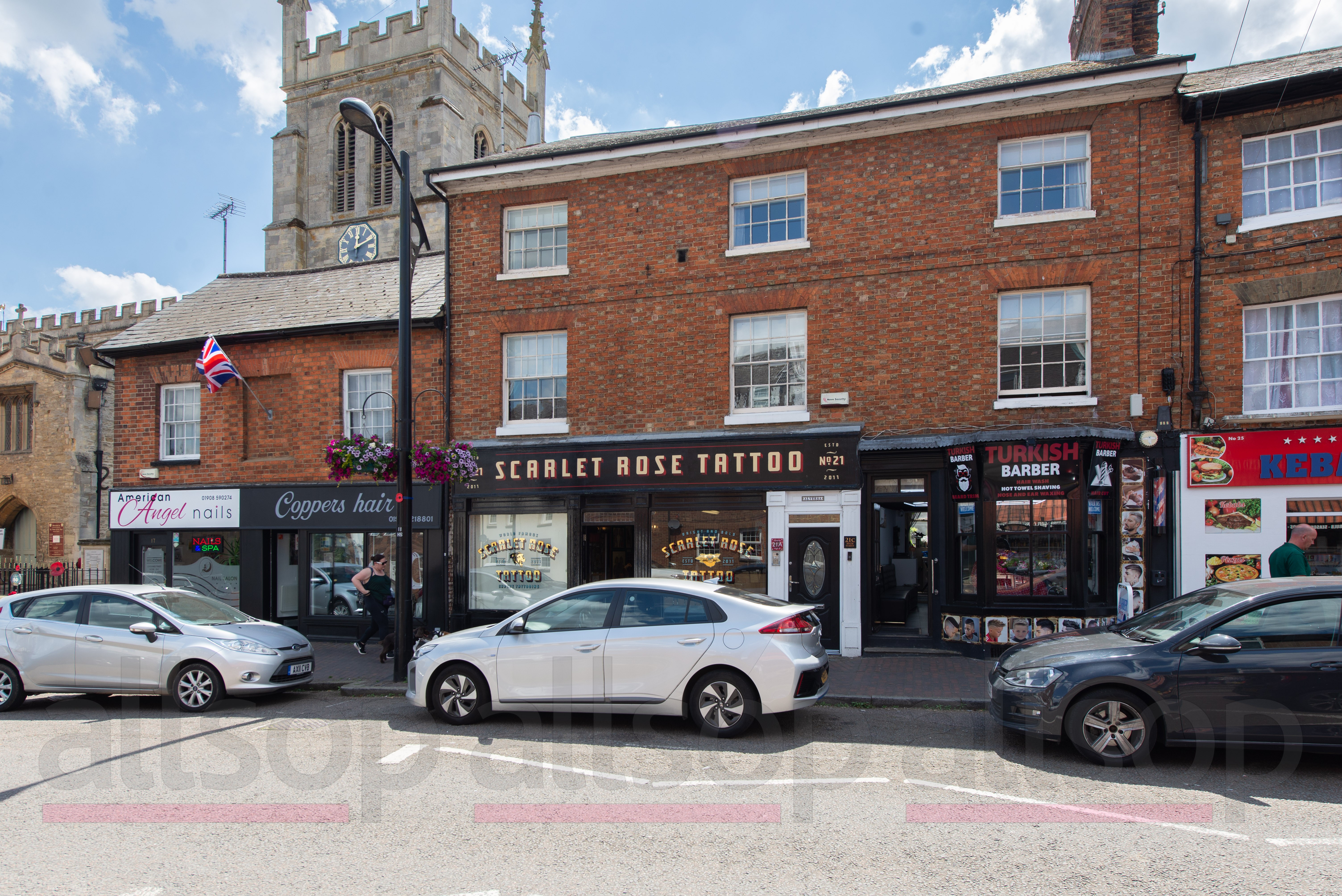 Attractive Freehold Retail Parade and Residential Ground Rent Investment 