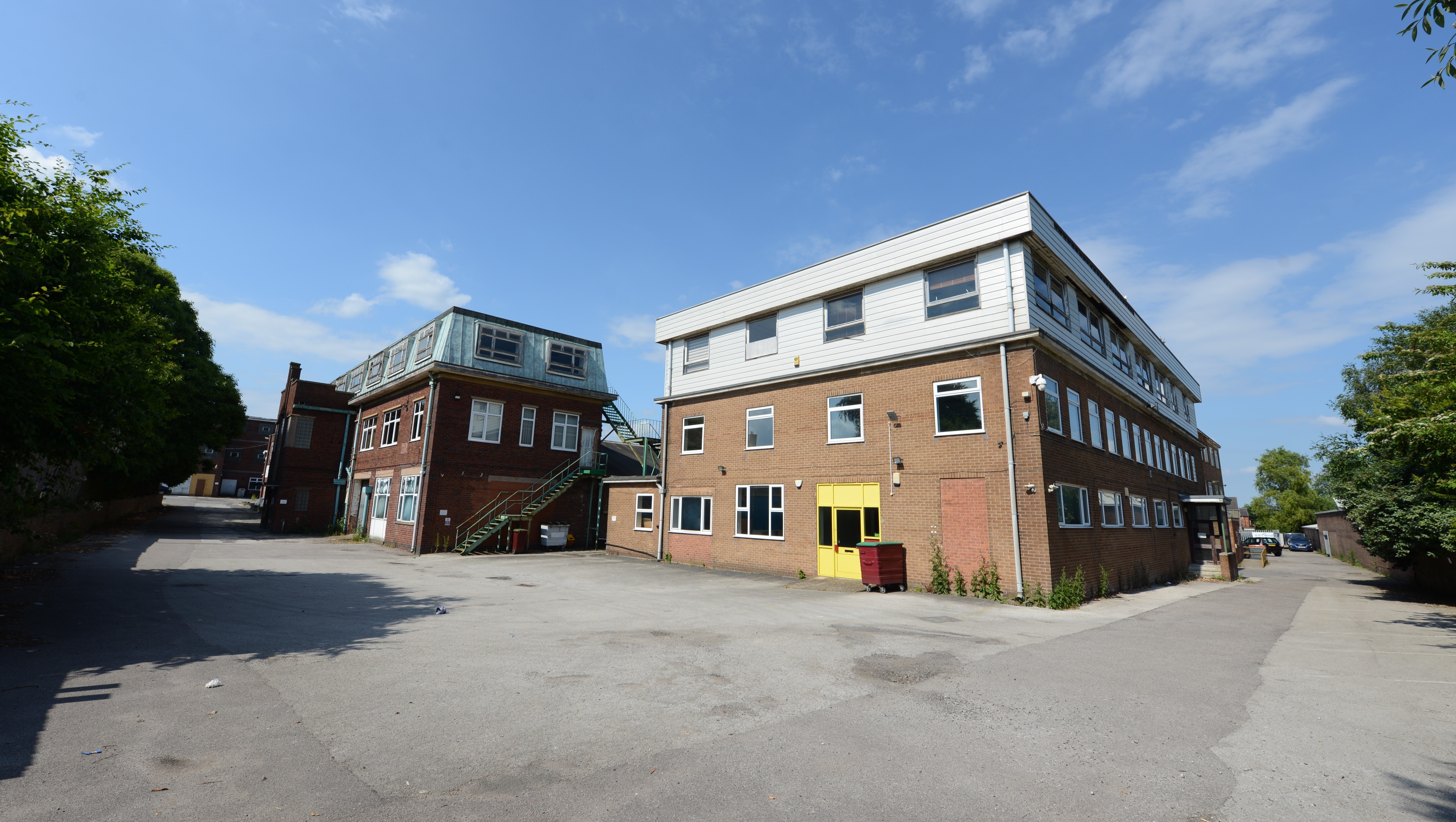 Mixed-use Freehold Warehouse Investment and Development Opportunity (STP)