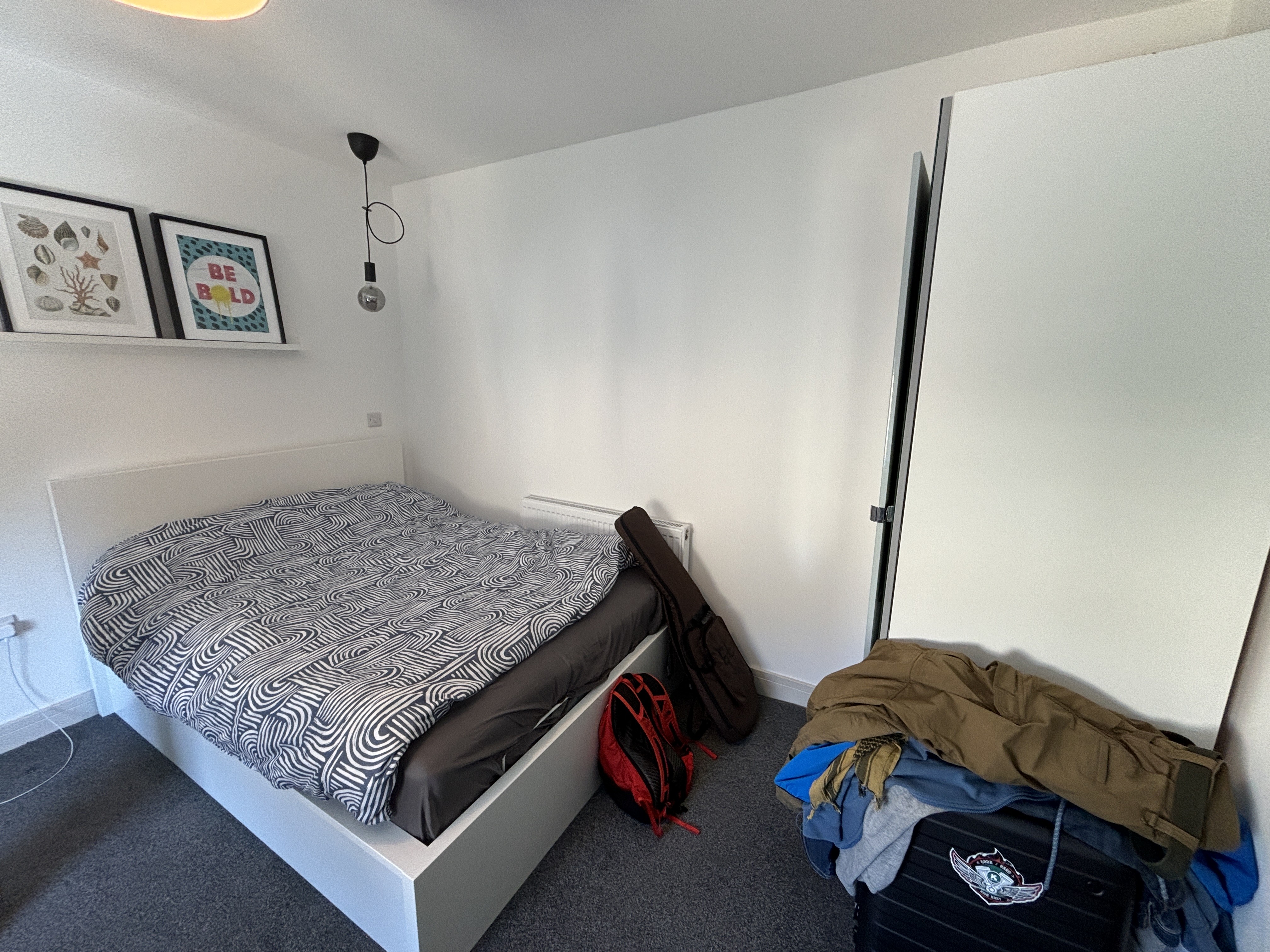 INVESTMENT - Freehold Semi-Detached HMO Building