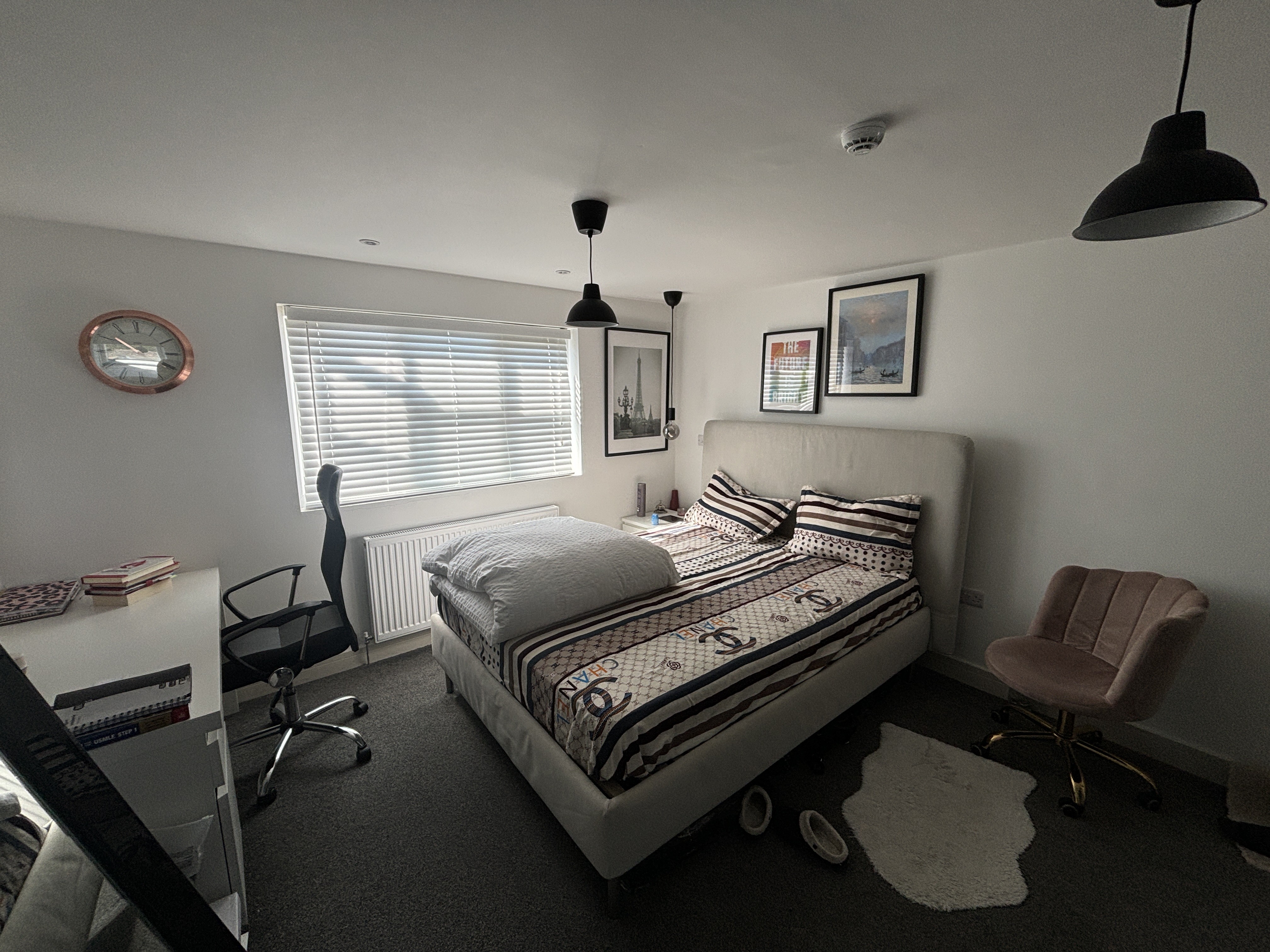 INVESTMENT - Freehold Semi-Detached HMO Building