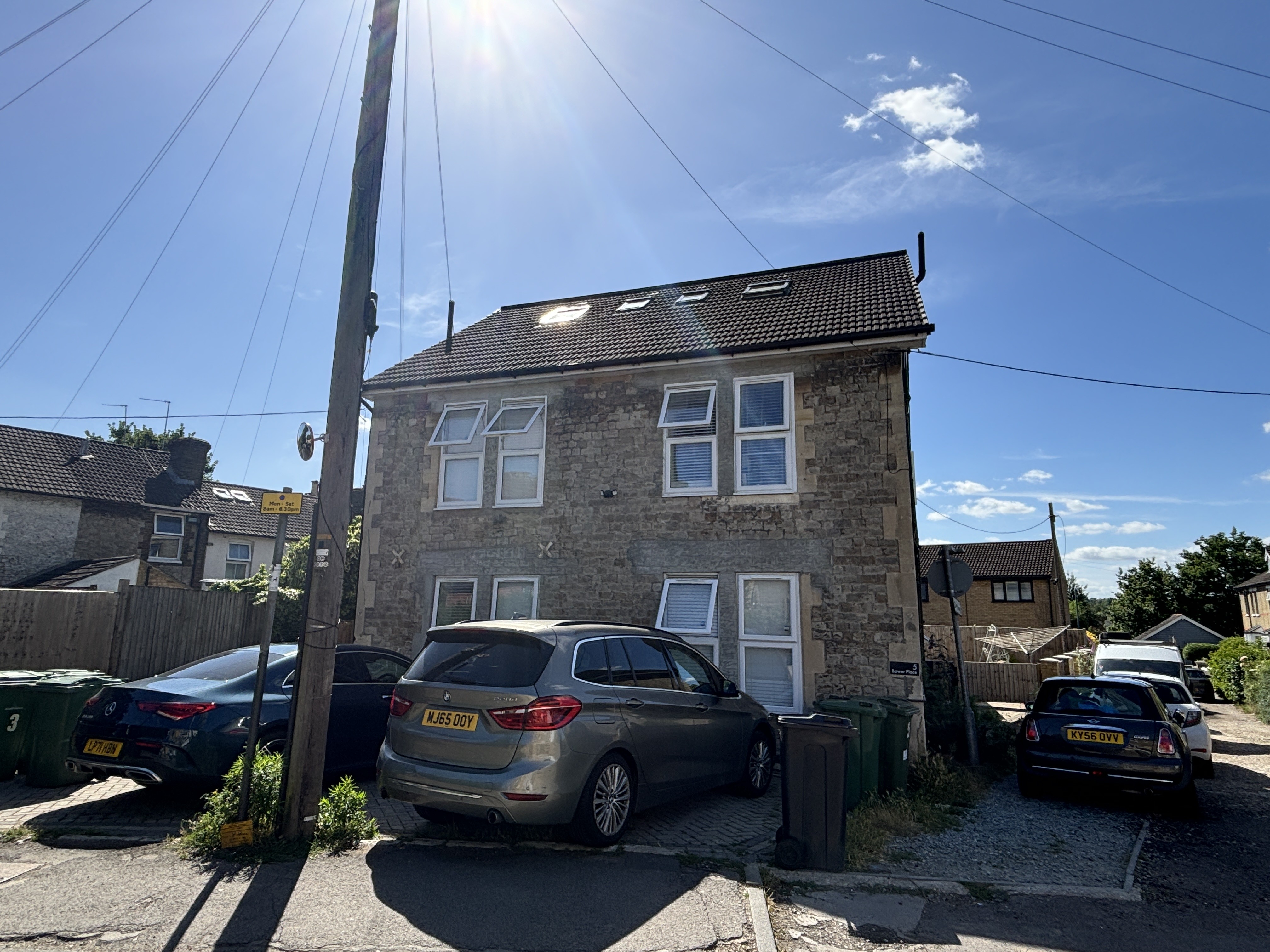 INVESTMENT - Freehold Semi-Detached HMO Building