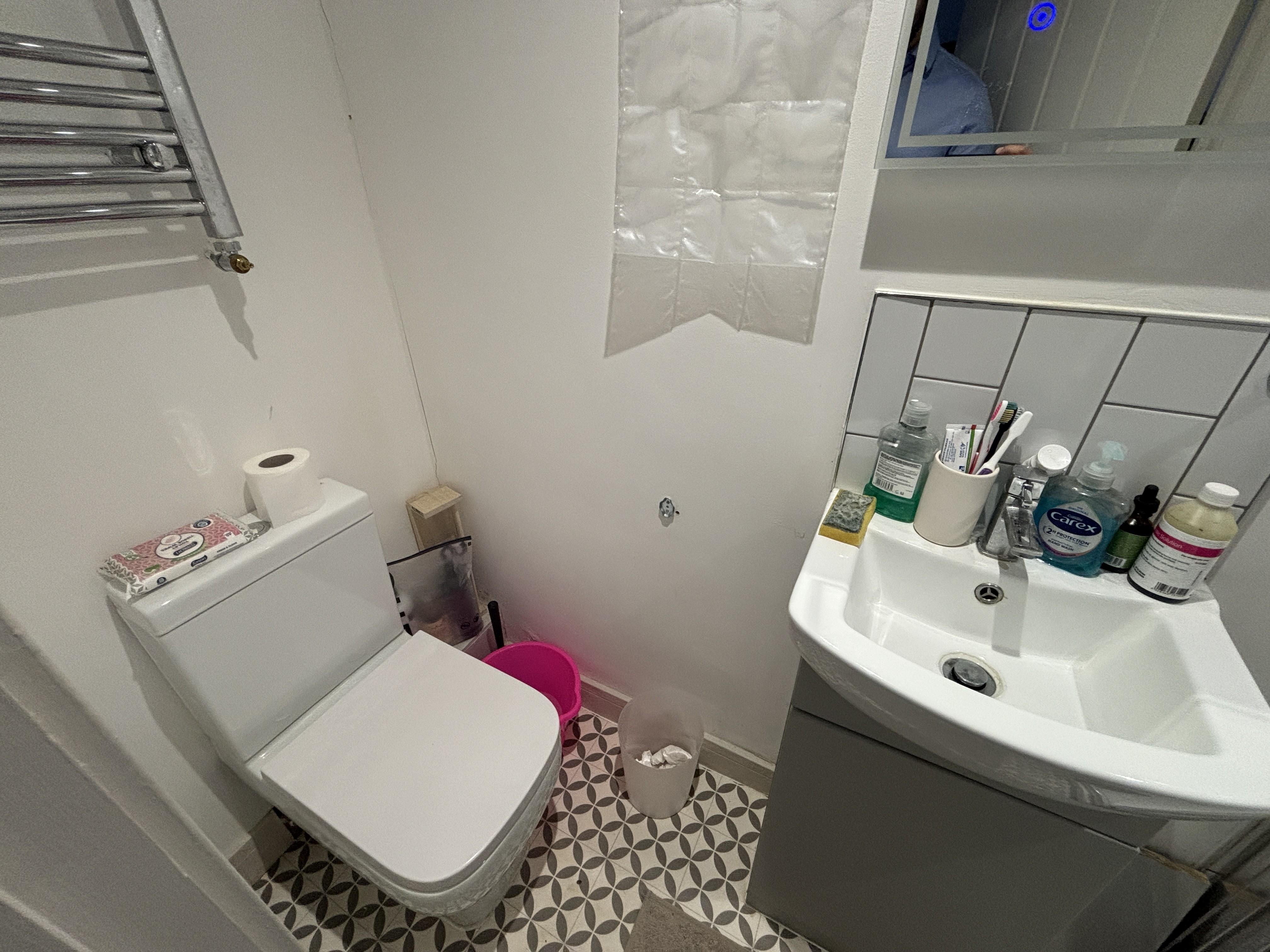 INVESTMENT - Freehold Semi-Detached HMO Building
