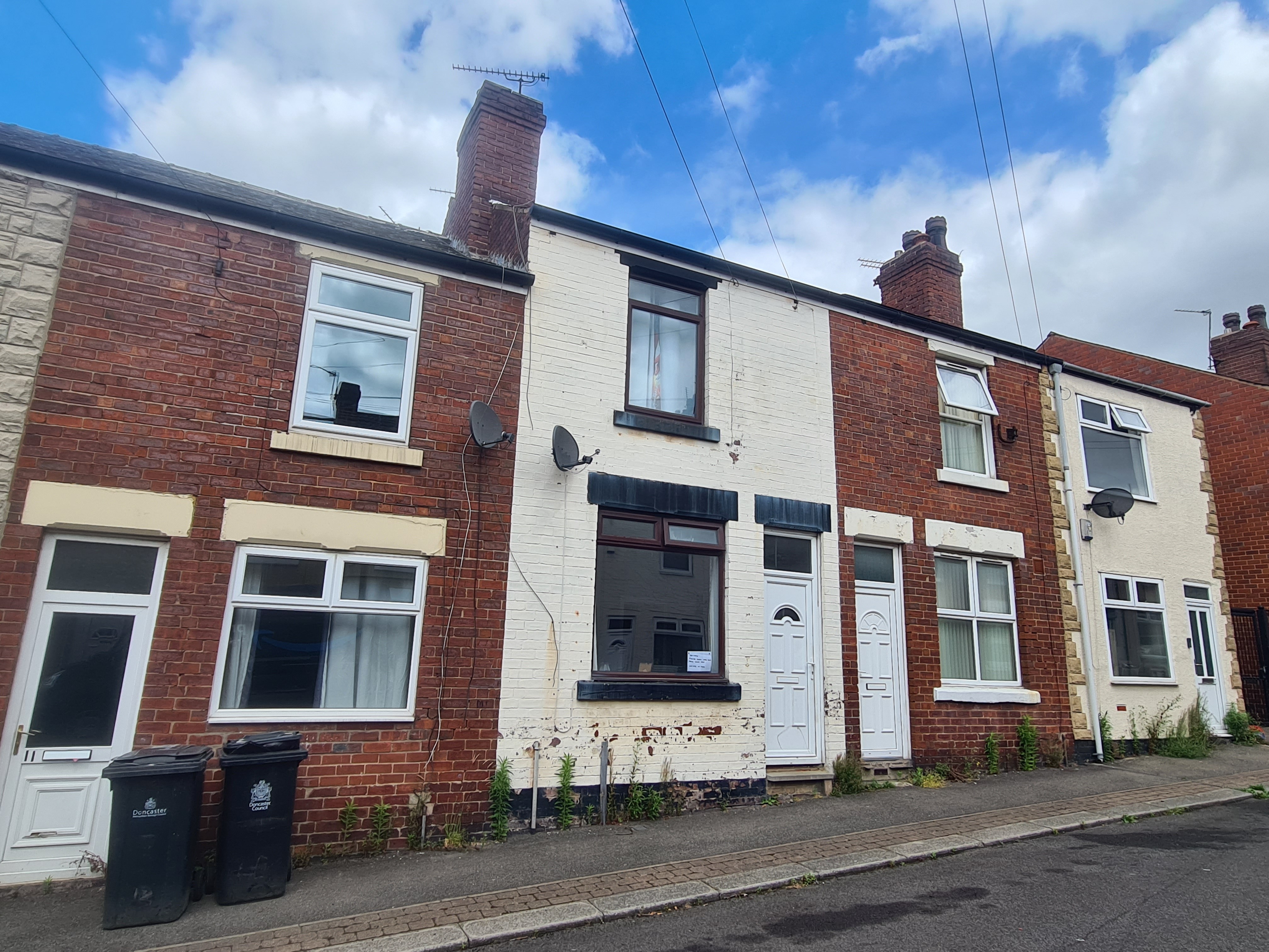 Freehold Mid Terrace House