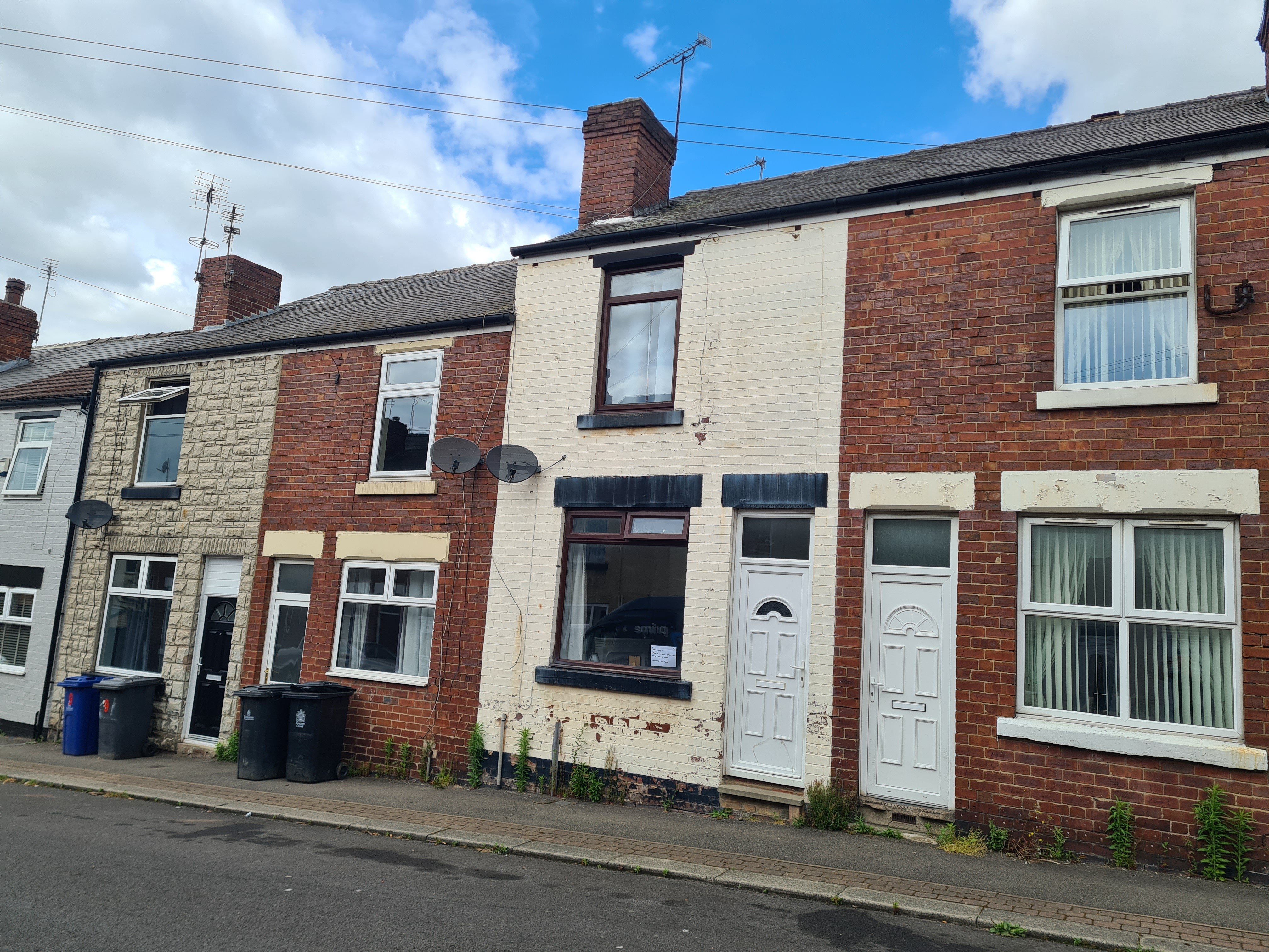 Freehold Mid Terrace House