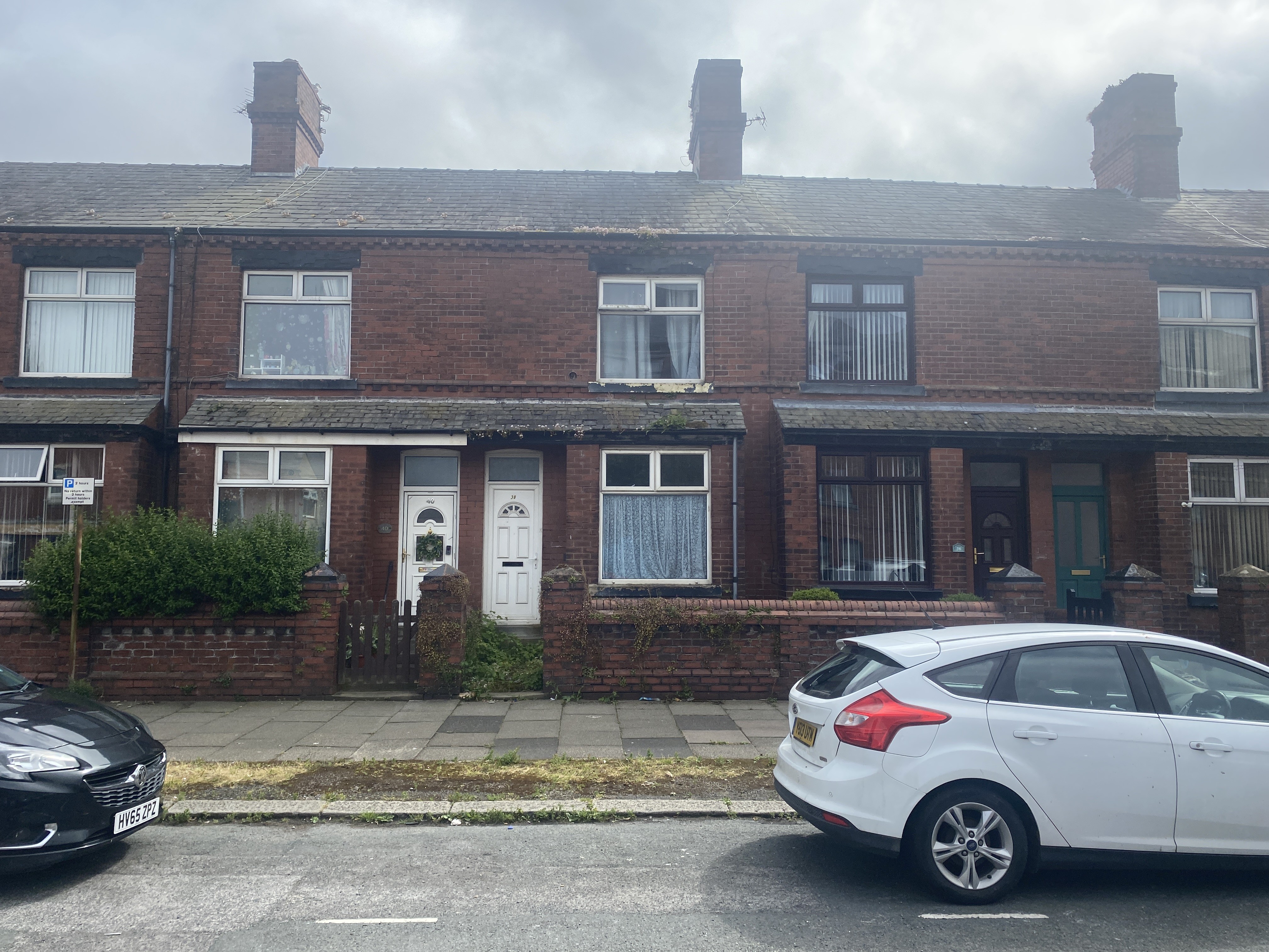 VACANT - Freehold Mid Terraced House 