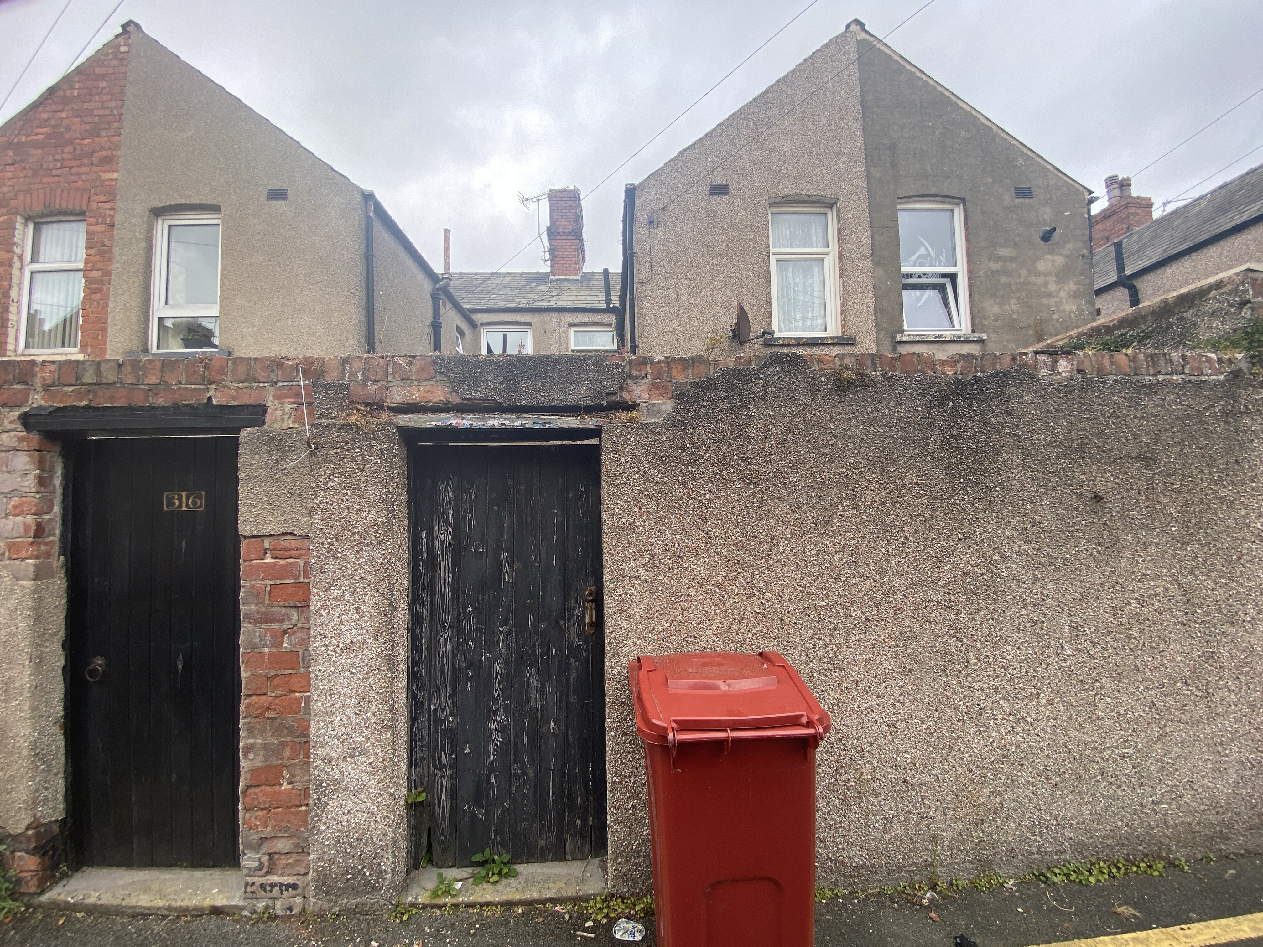 VACANT - Freehold Mid Terraced House 