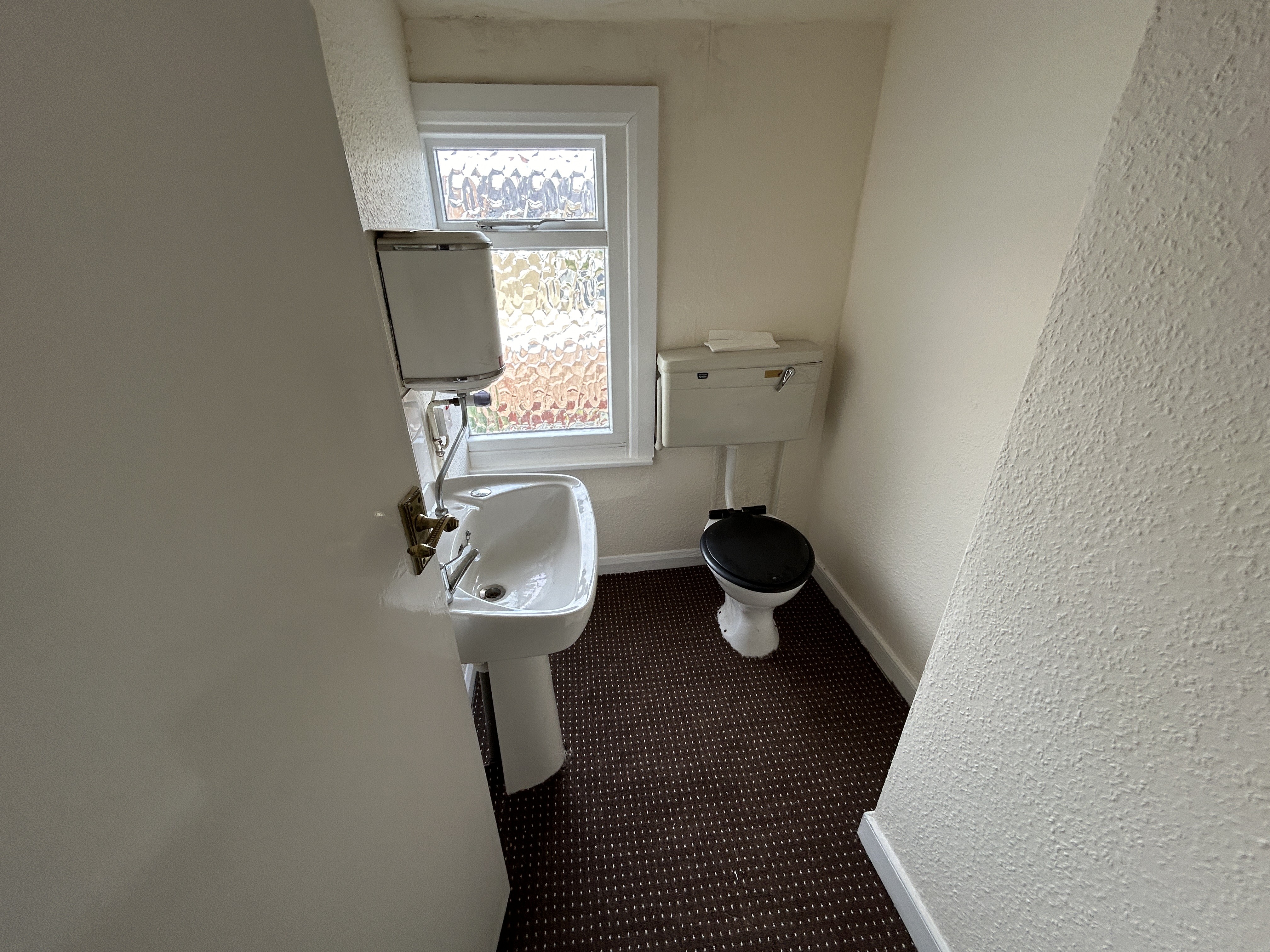 INVESTMENT/VACANT - Freehold Mid Terrace Building