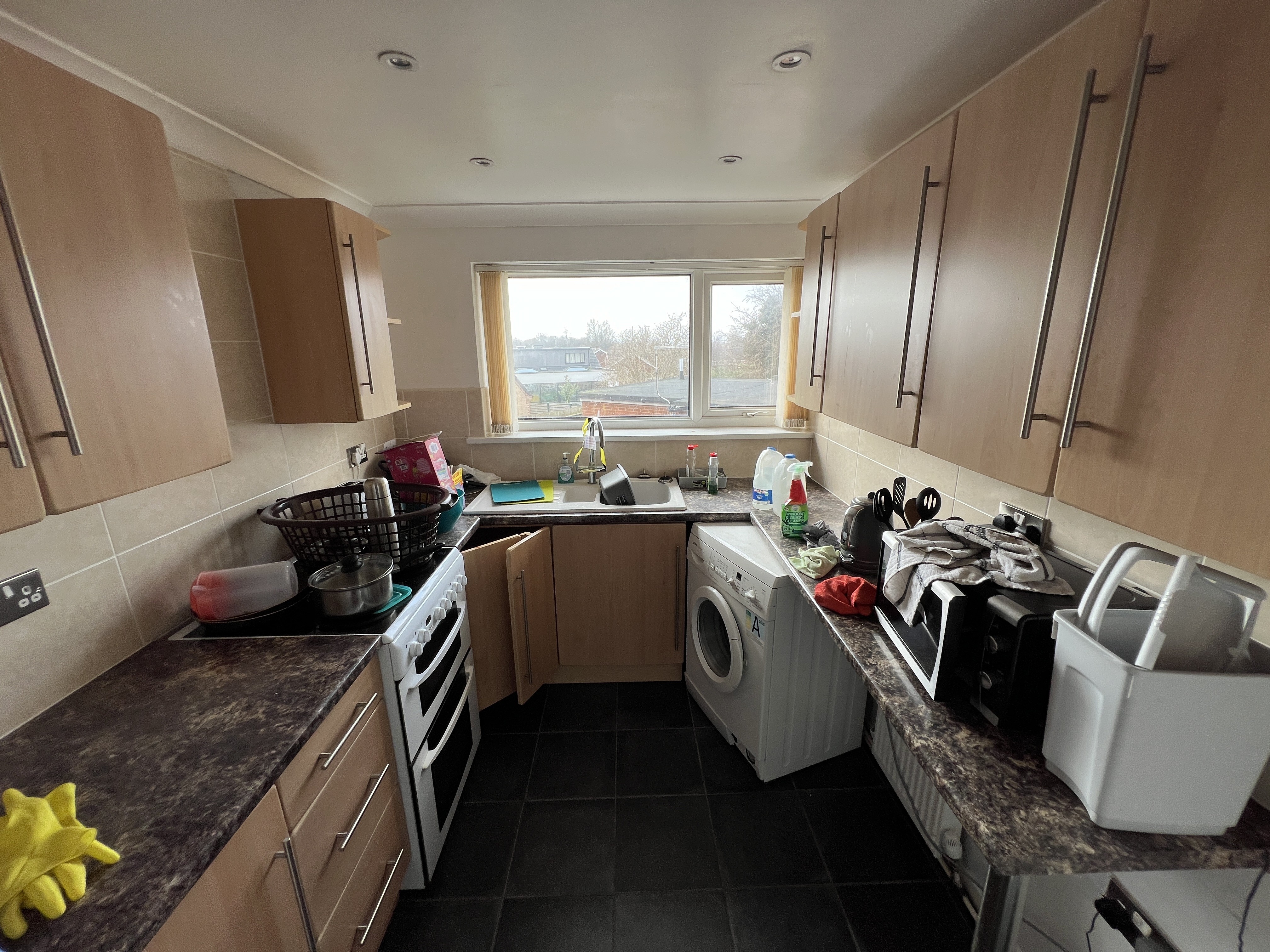 VACANT - Leasehold Self Contained First Floor Flat