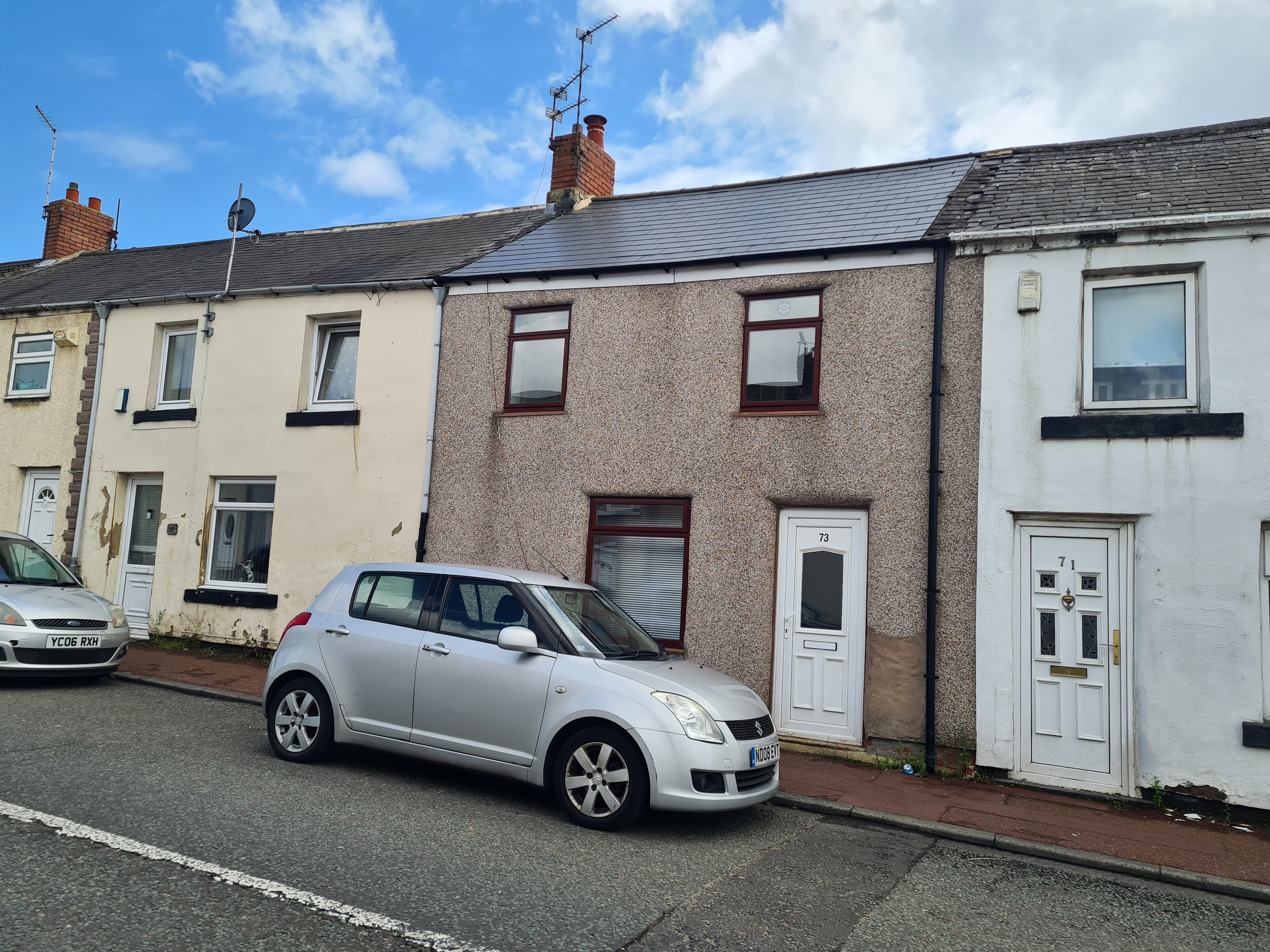 VACANT - Freehold Mid Terrace House 