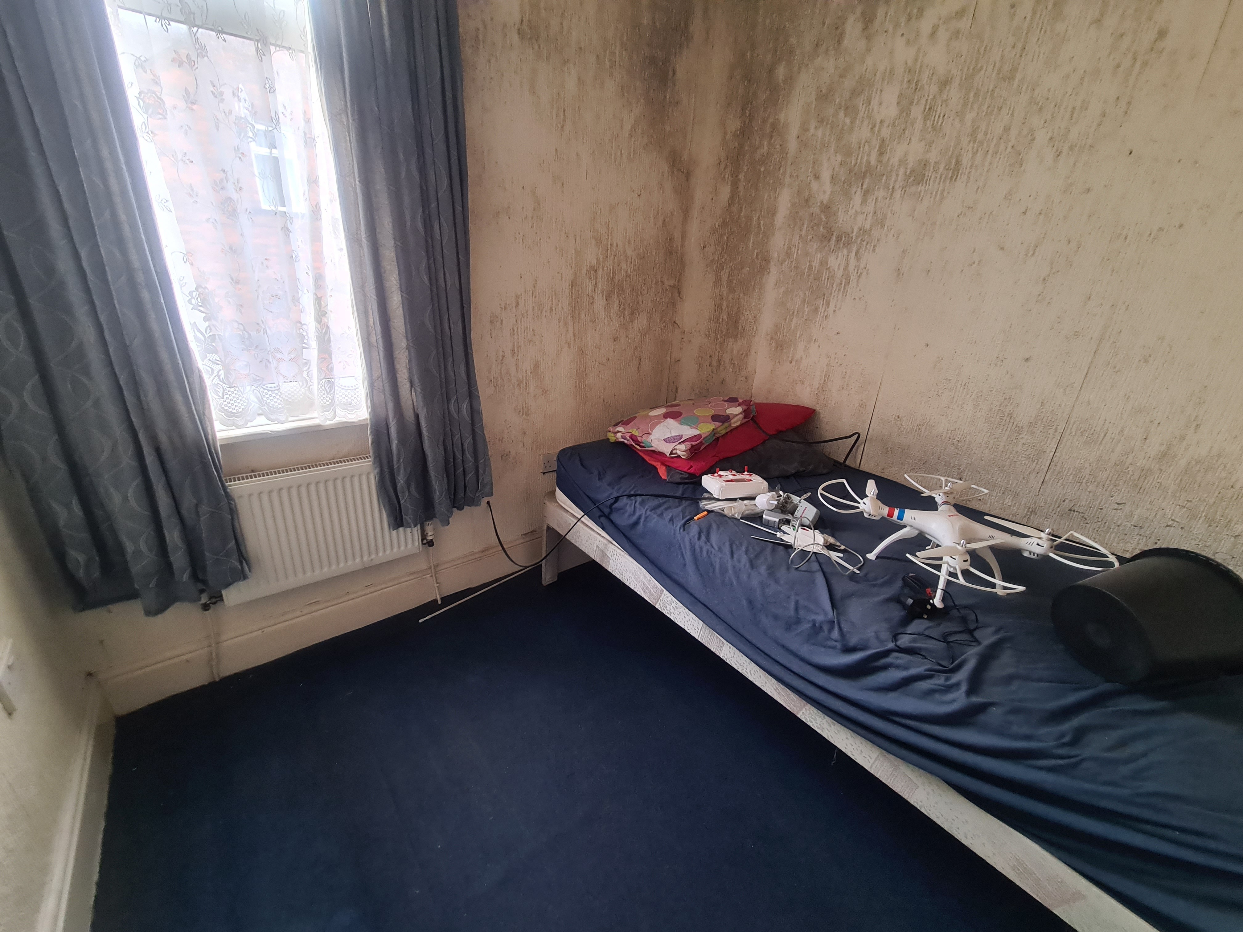 VACANT - Freehold Mid Terraced House 