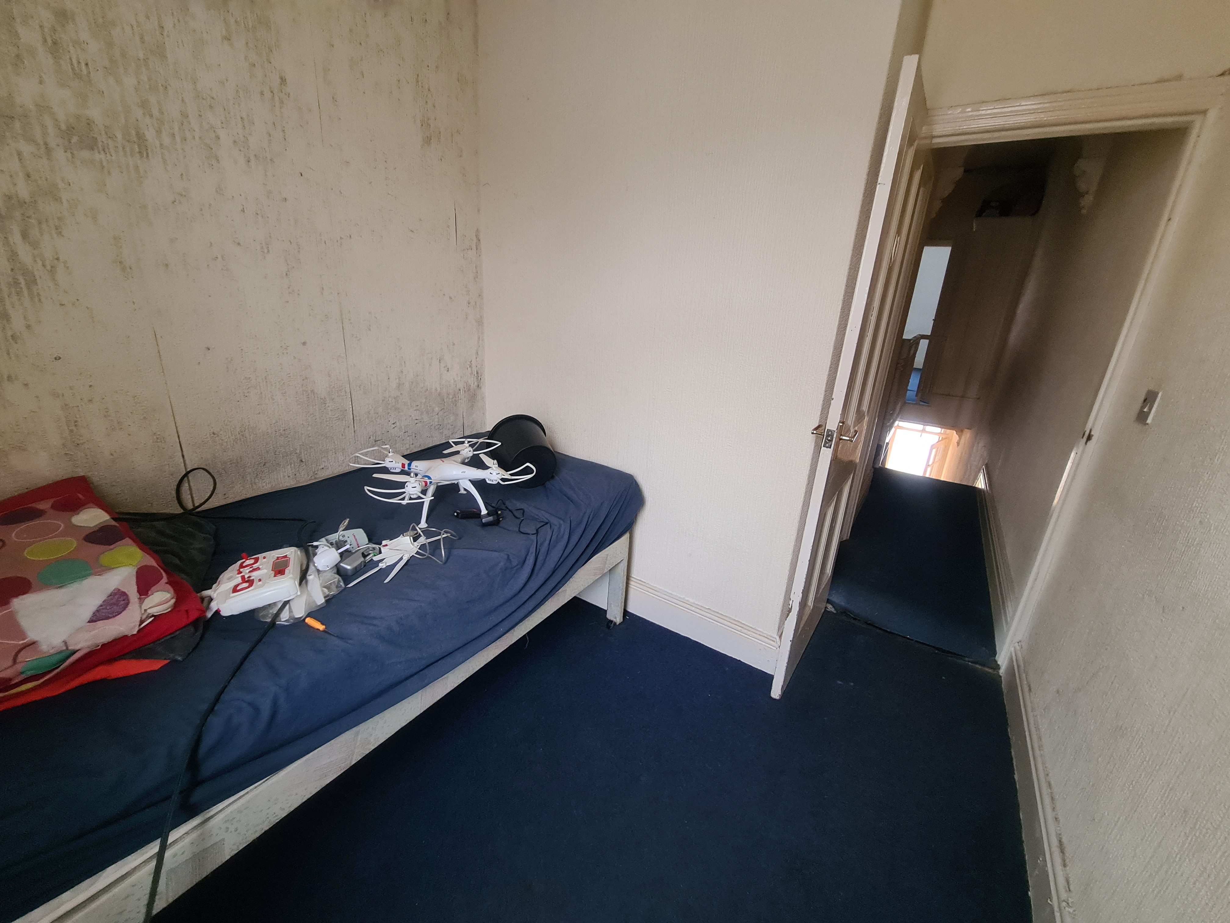 VACANT - Freehold Mid Terraced House 