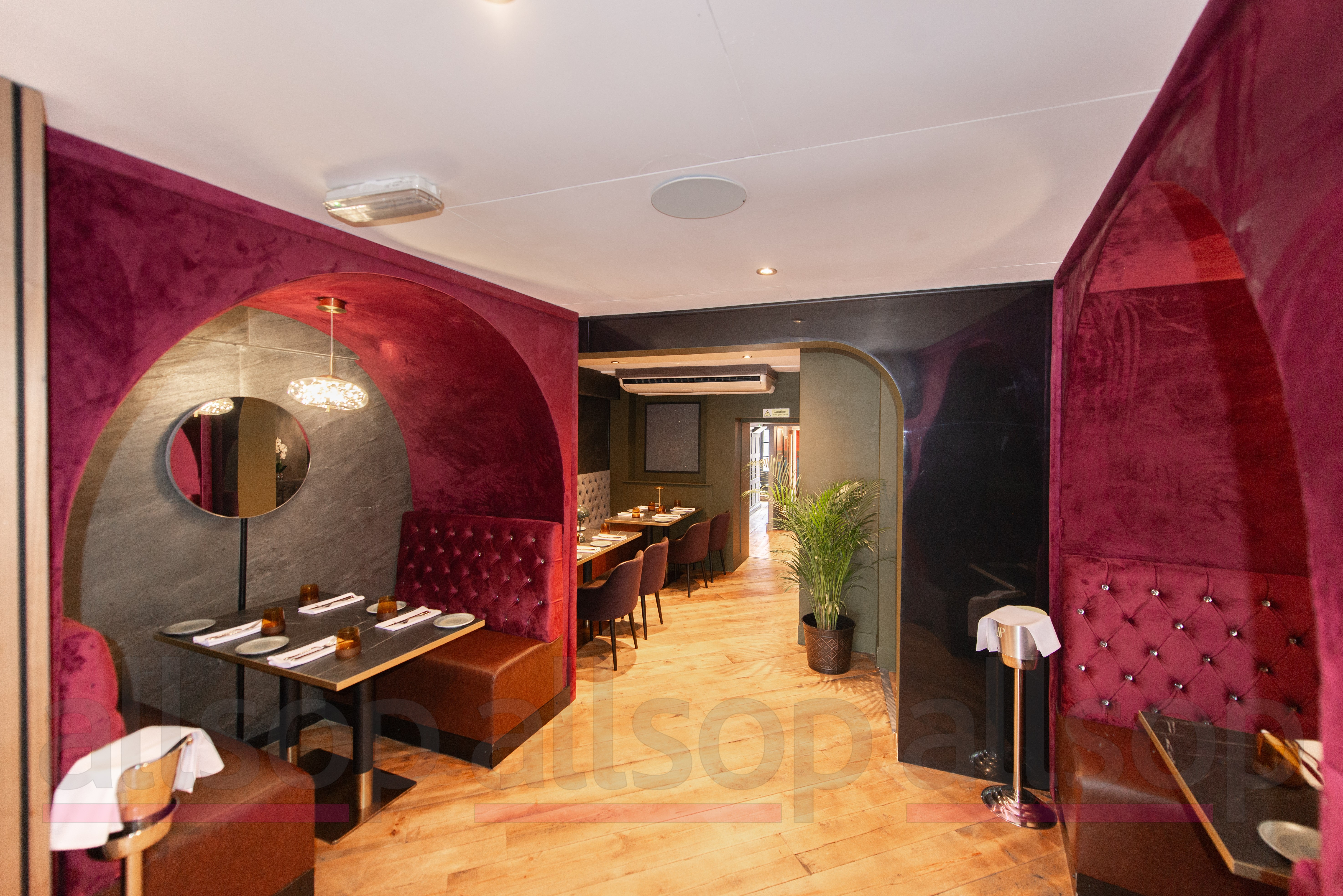 Attractive Freehold Grade II Listed Restaurant and Hair Salon Investment