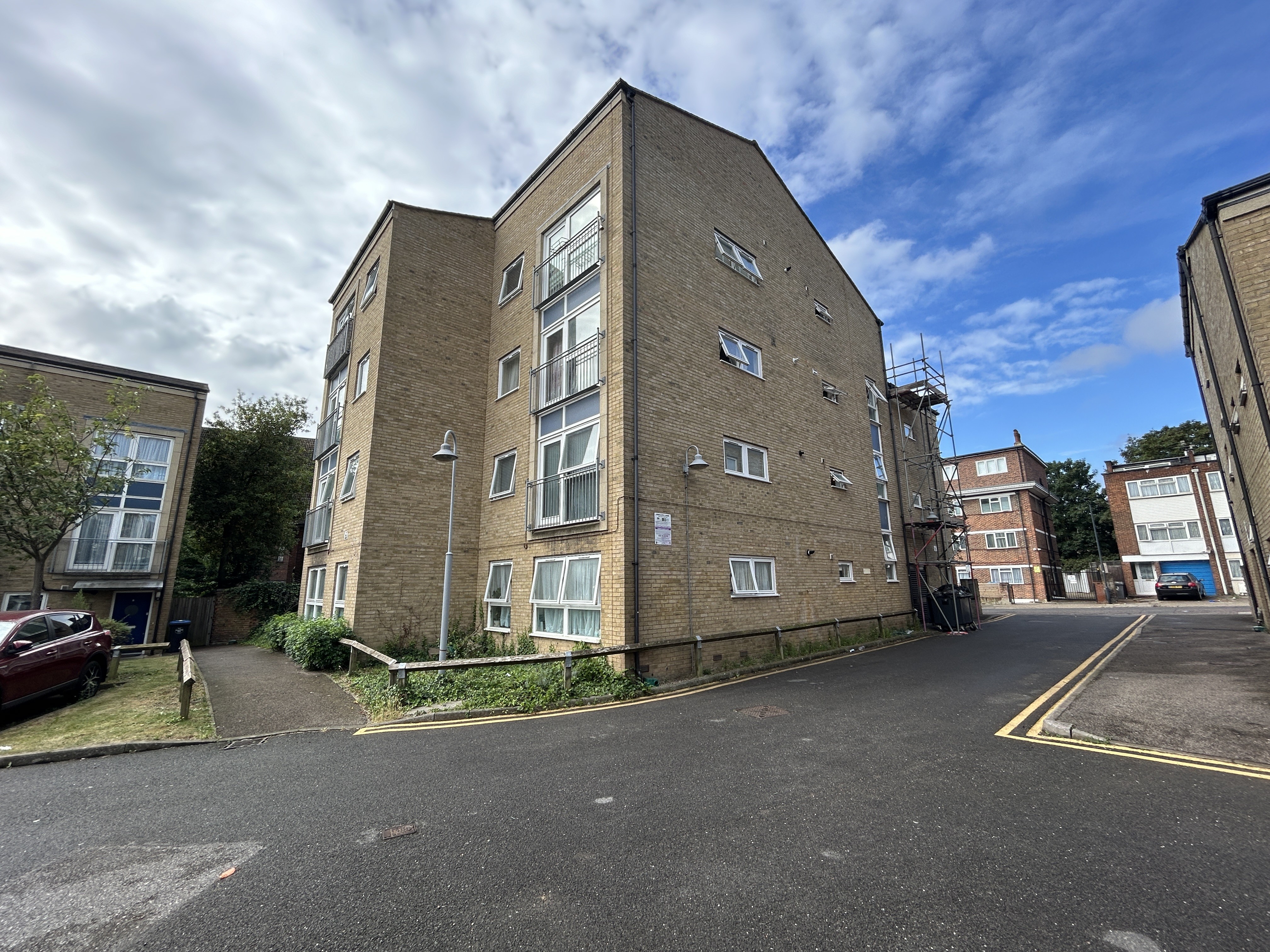 INVESTMENT - Leasehold Self Contained Ground Floor Flat