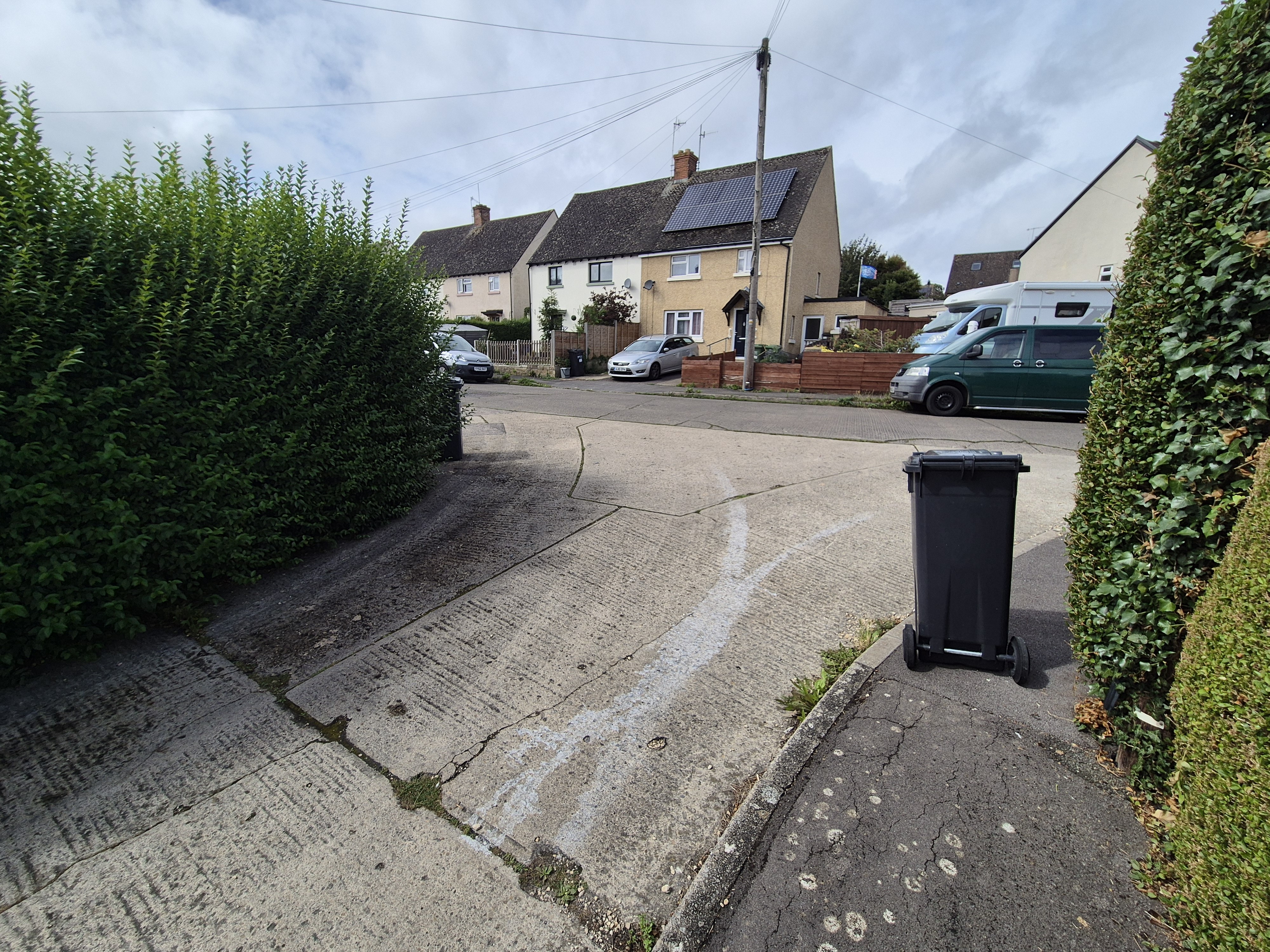 VACANT - Freehold Garages and Forecourt