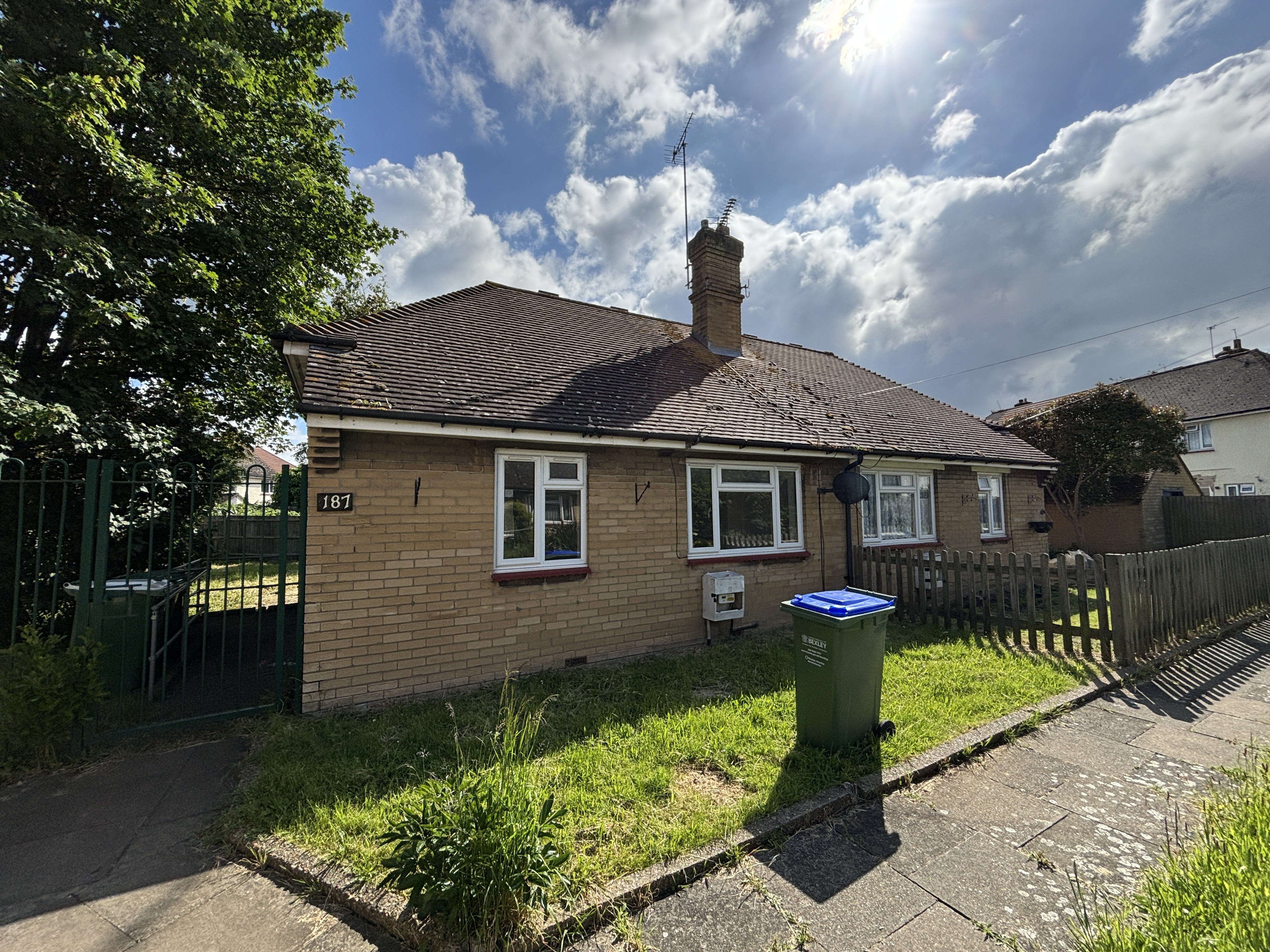 VACANT - Freehold Semi Detached Bungalow 