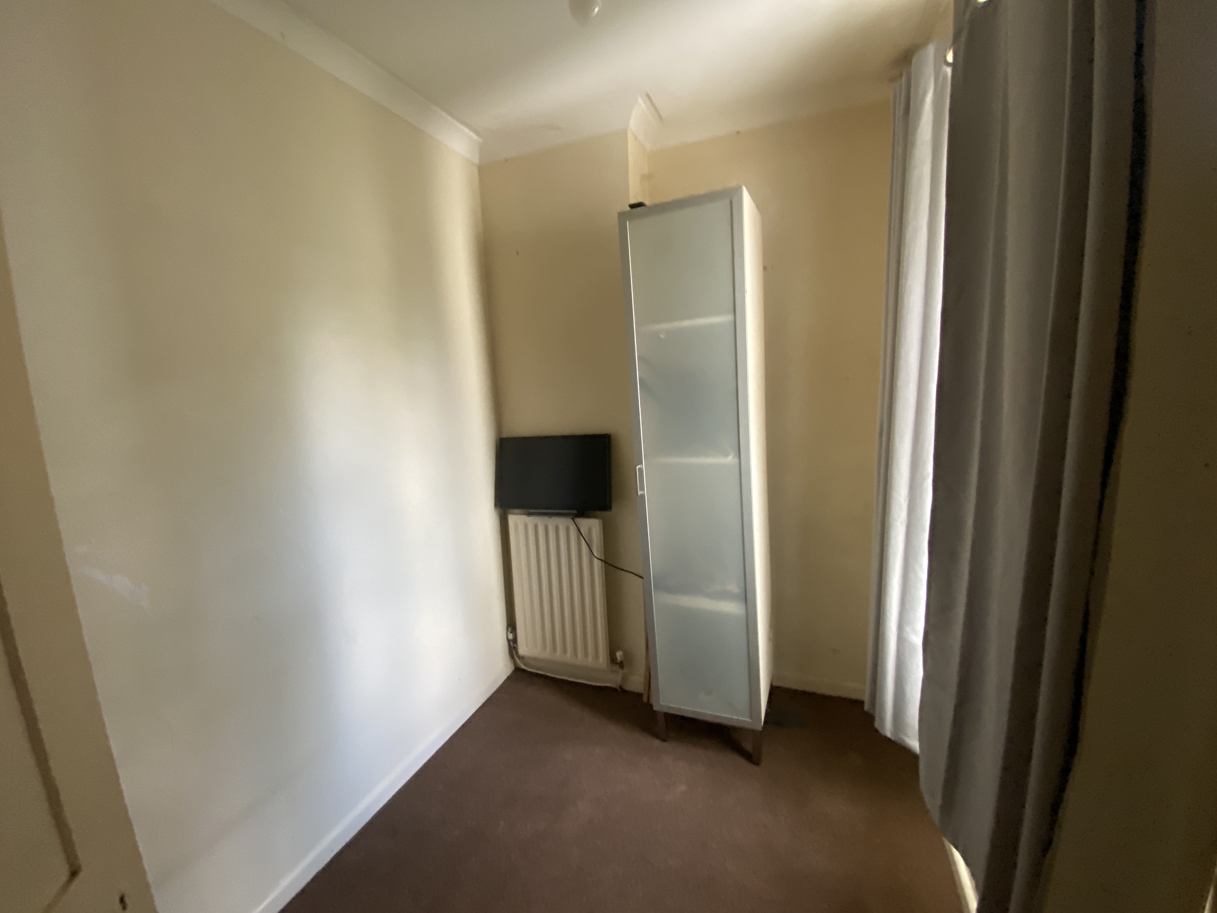 VACANT - Freehold Semi-Detached House 