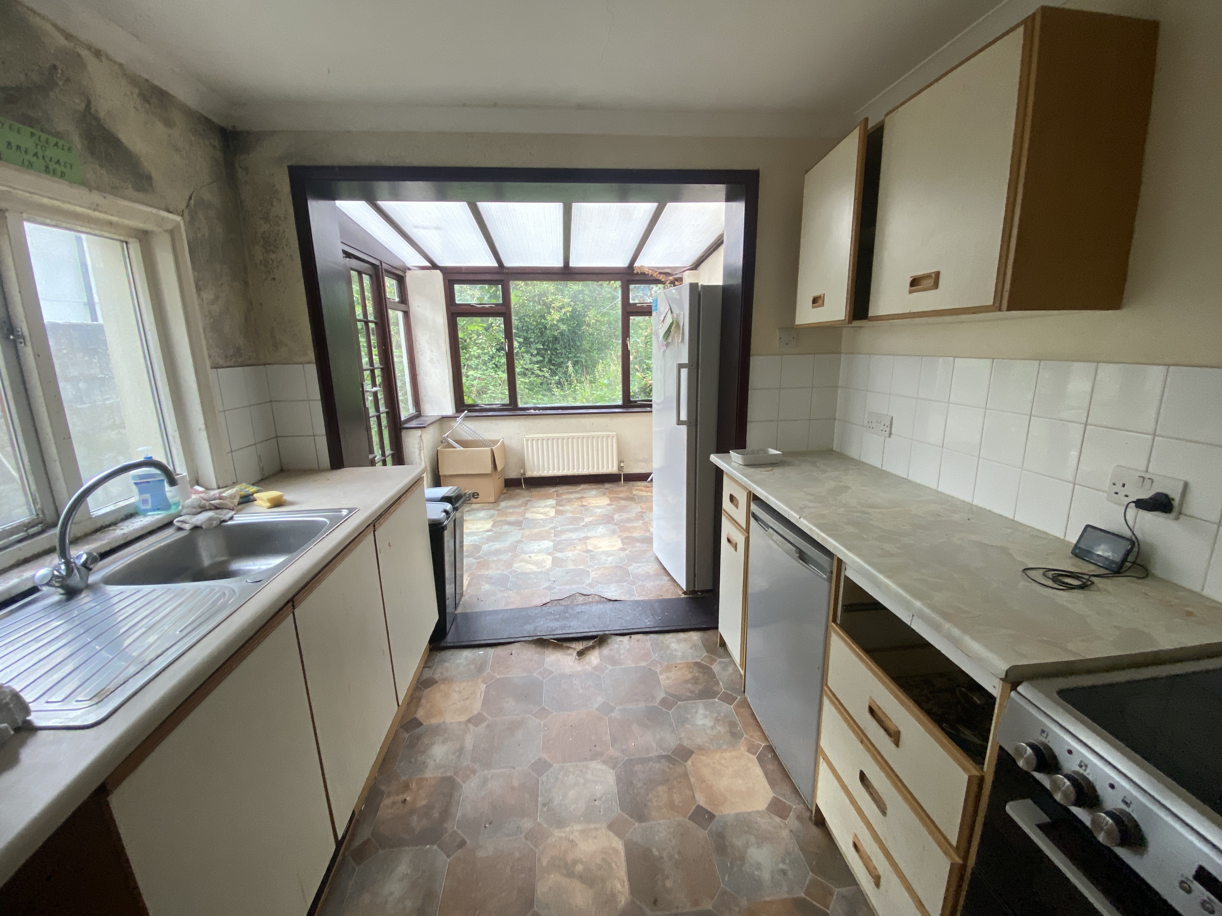 VACANT - Freehold Semi-Detached House 