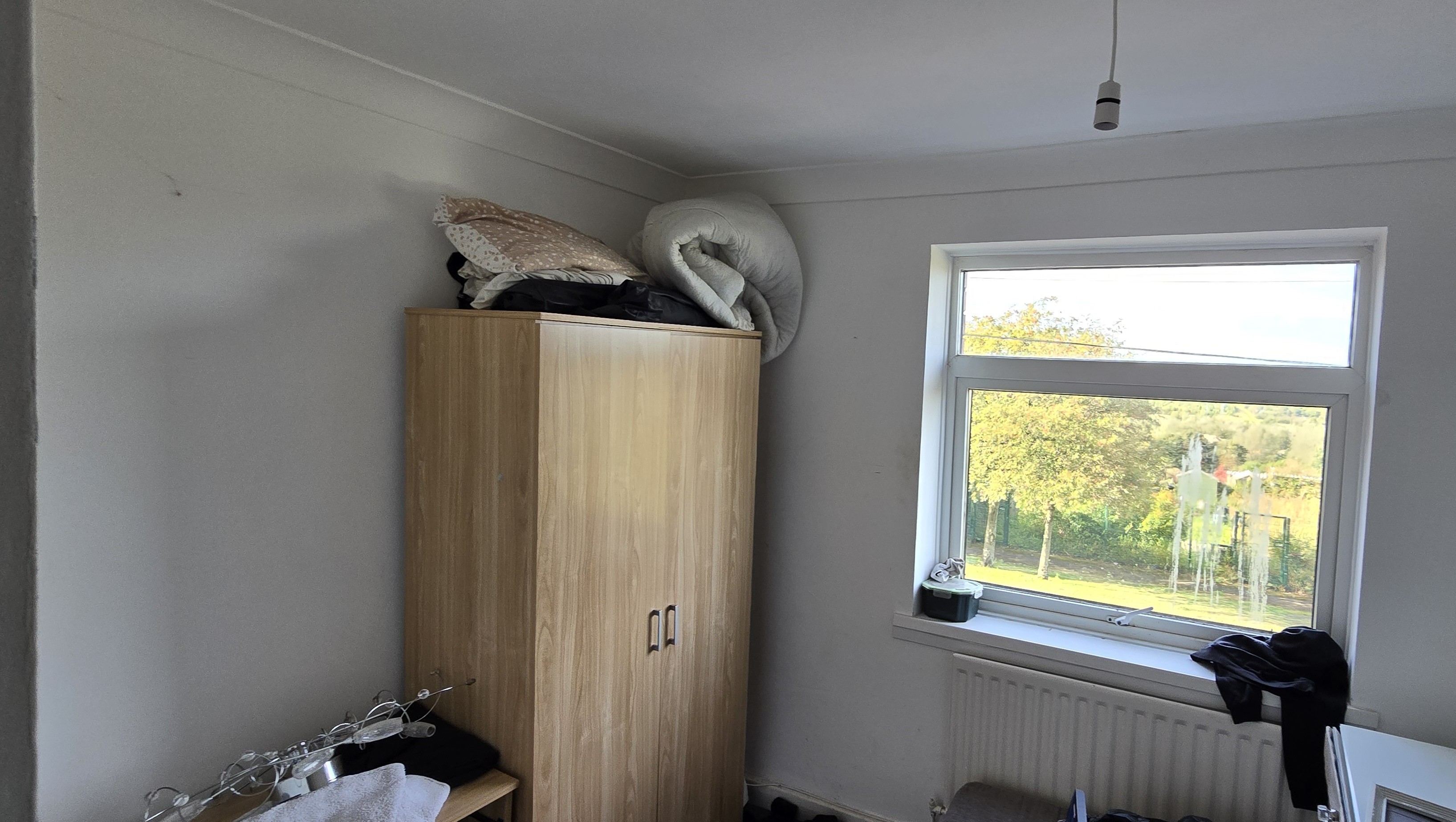 VACANT - Freehold Mid Terrace House