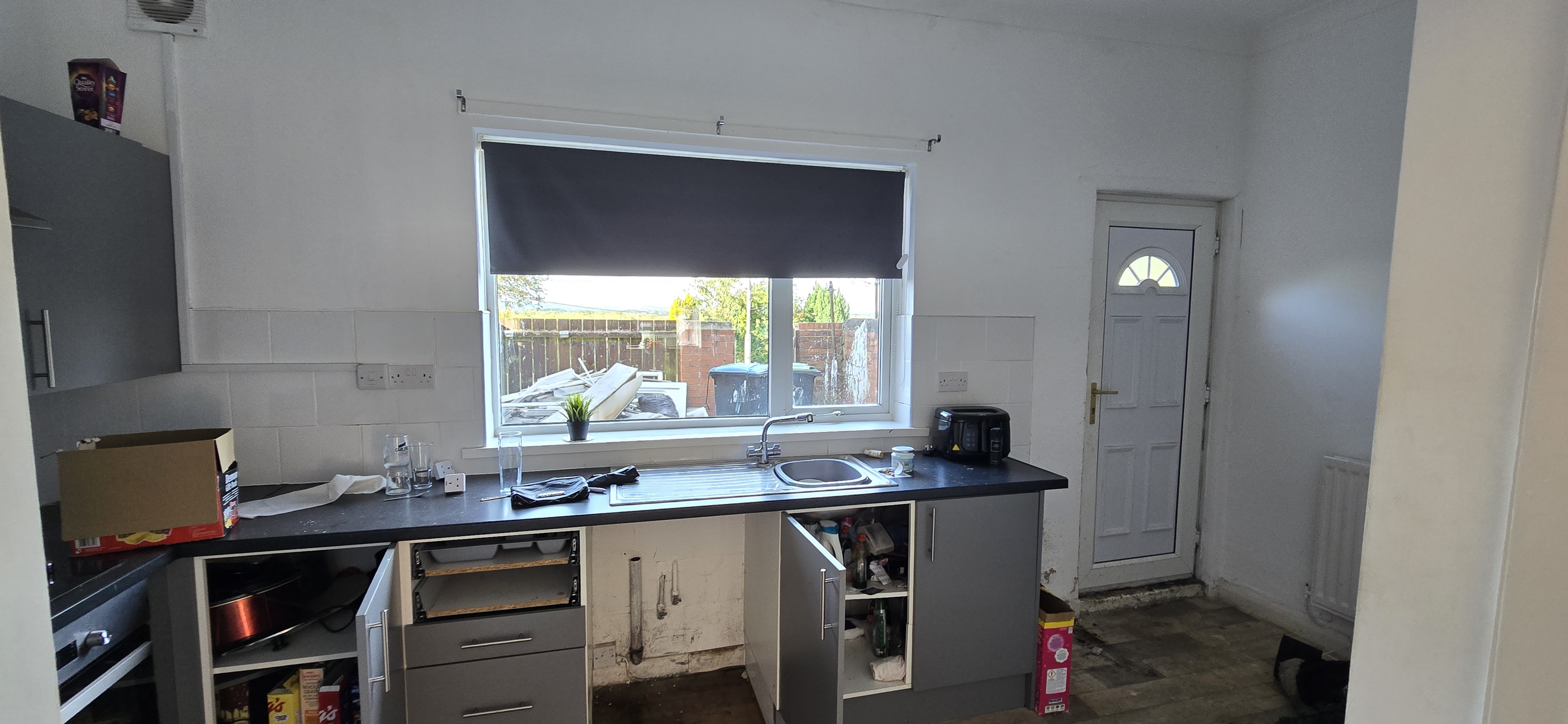 VACANT - Freehold Mid Terrace House