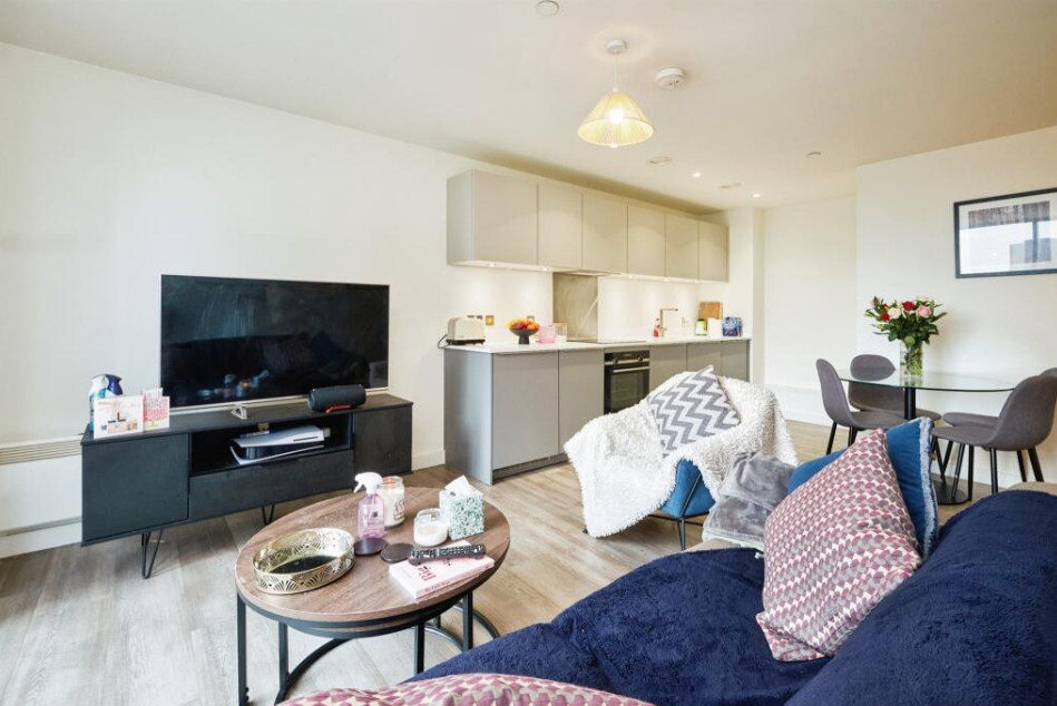 INVESTMENT - Four Long Leasehold Self Contained Flats