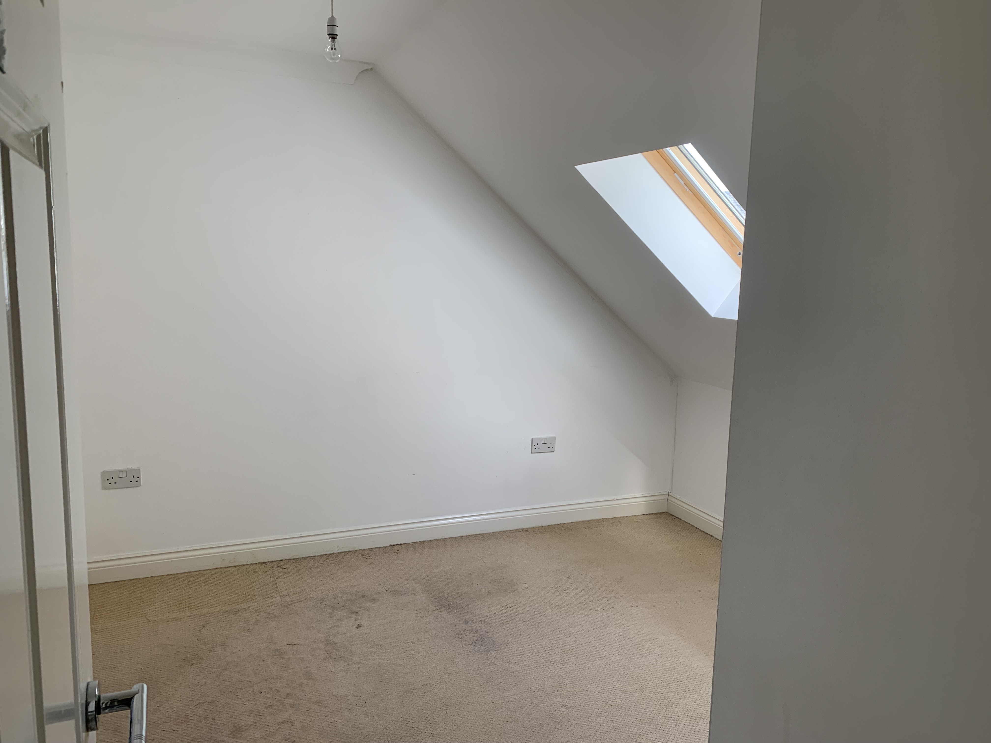 Leasehold Self Contained First Floor Flat