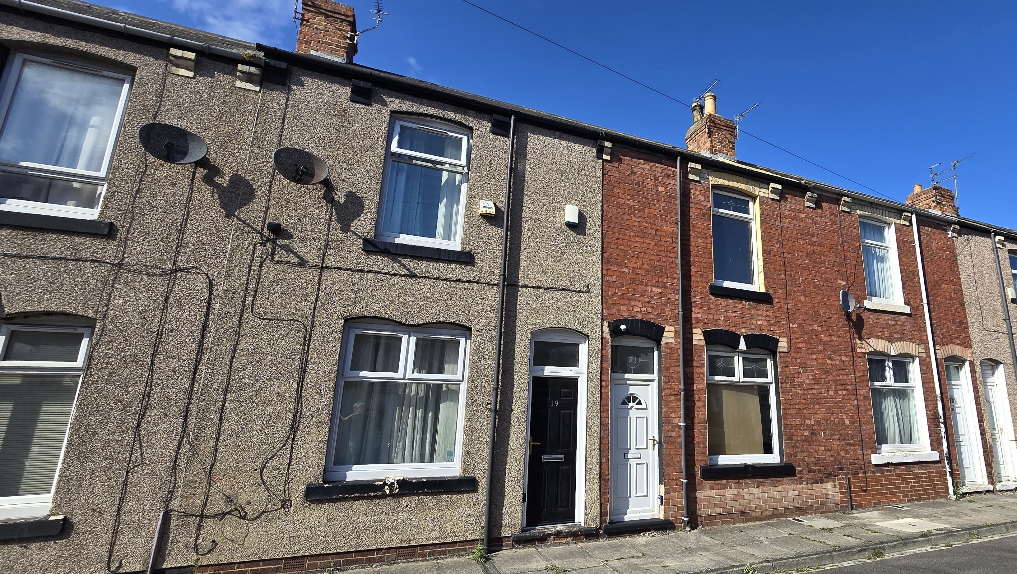 VACANT - Freehold Mid Terrace House