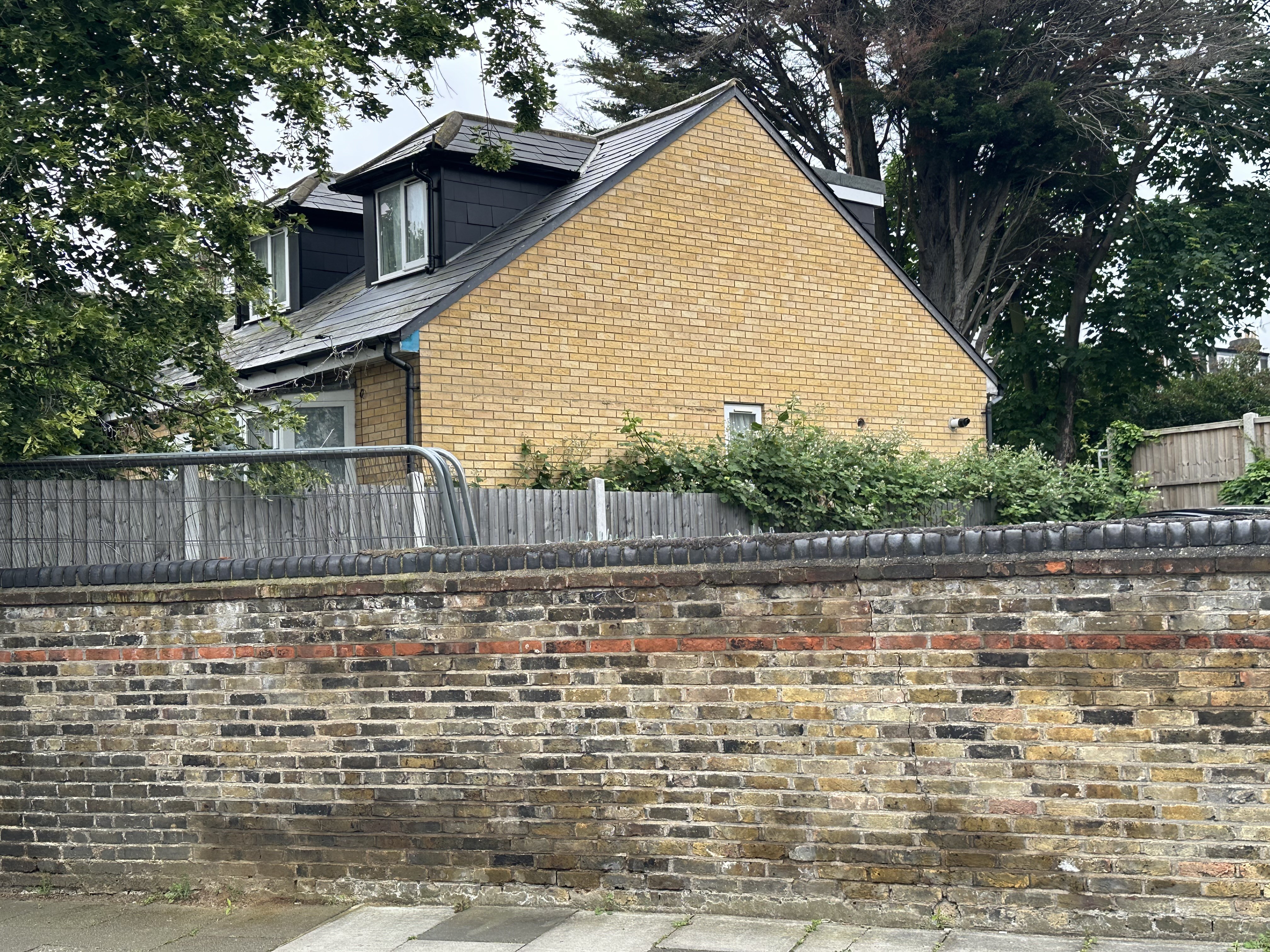 INVESTMENT - Freehold Detached House 
