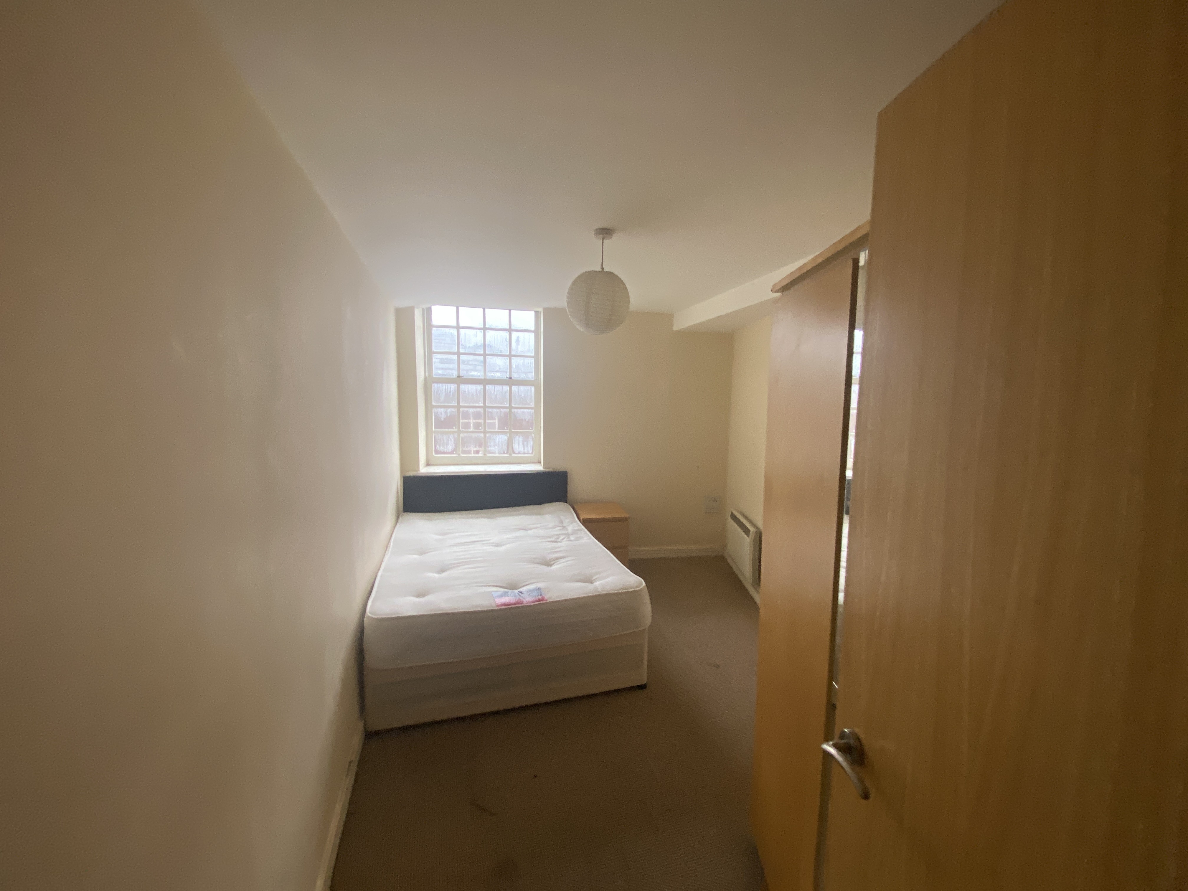 VACANT - Leasehold Self Contained Third Floor Flat