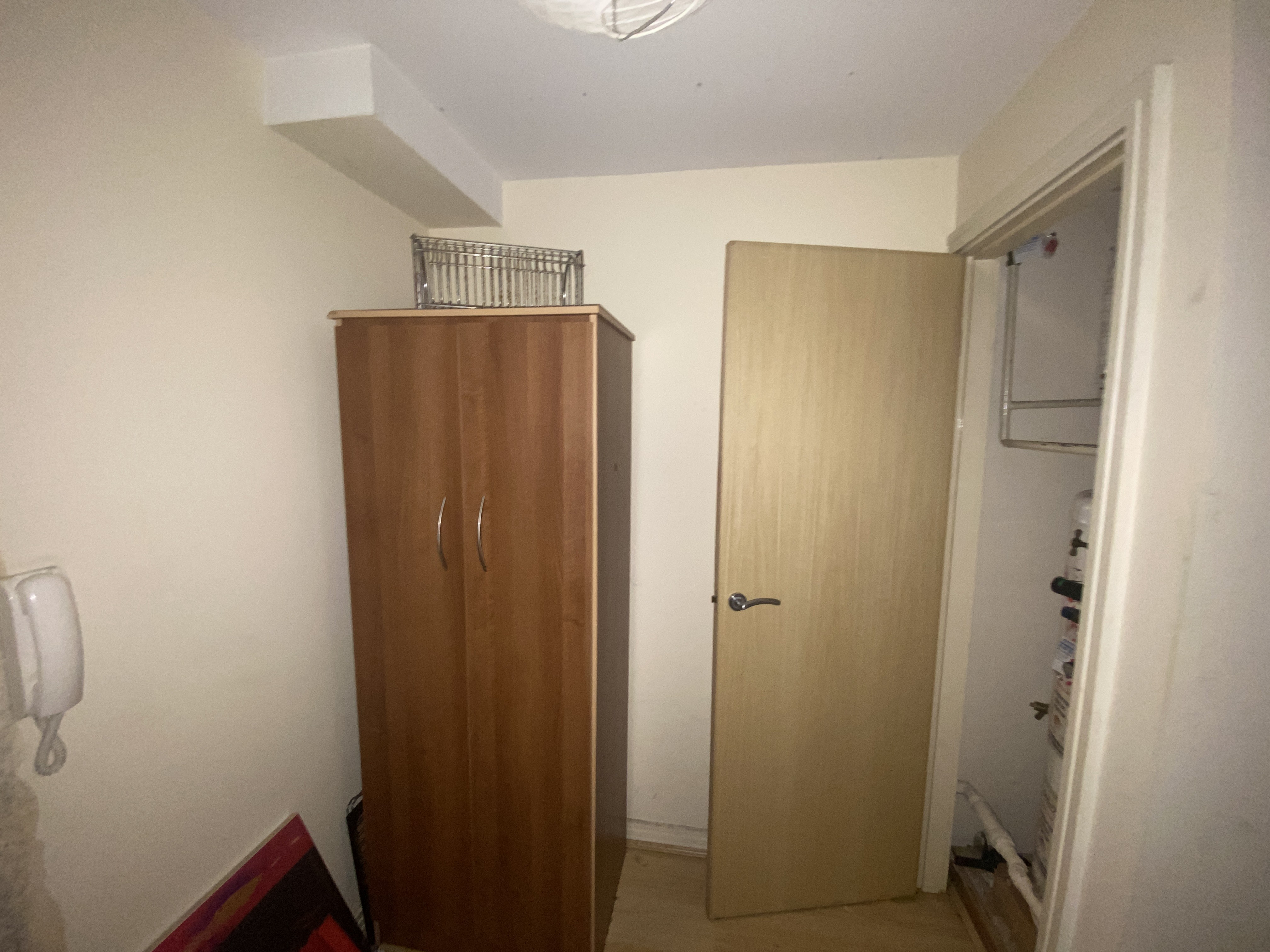 VACANT - Leasehold Self Contained Third Floor Flat