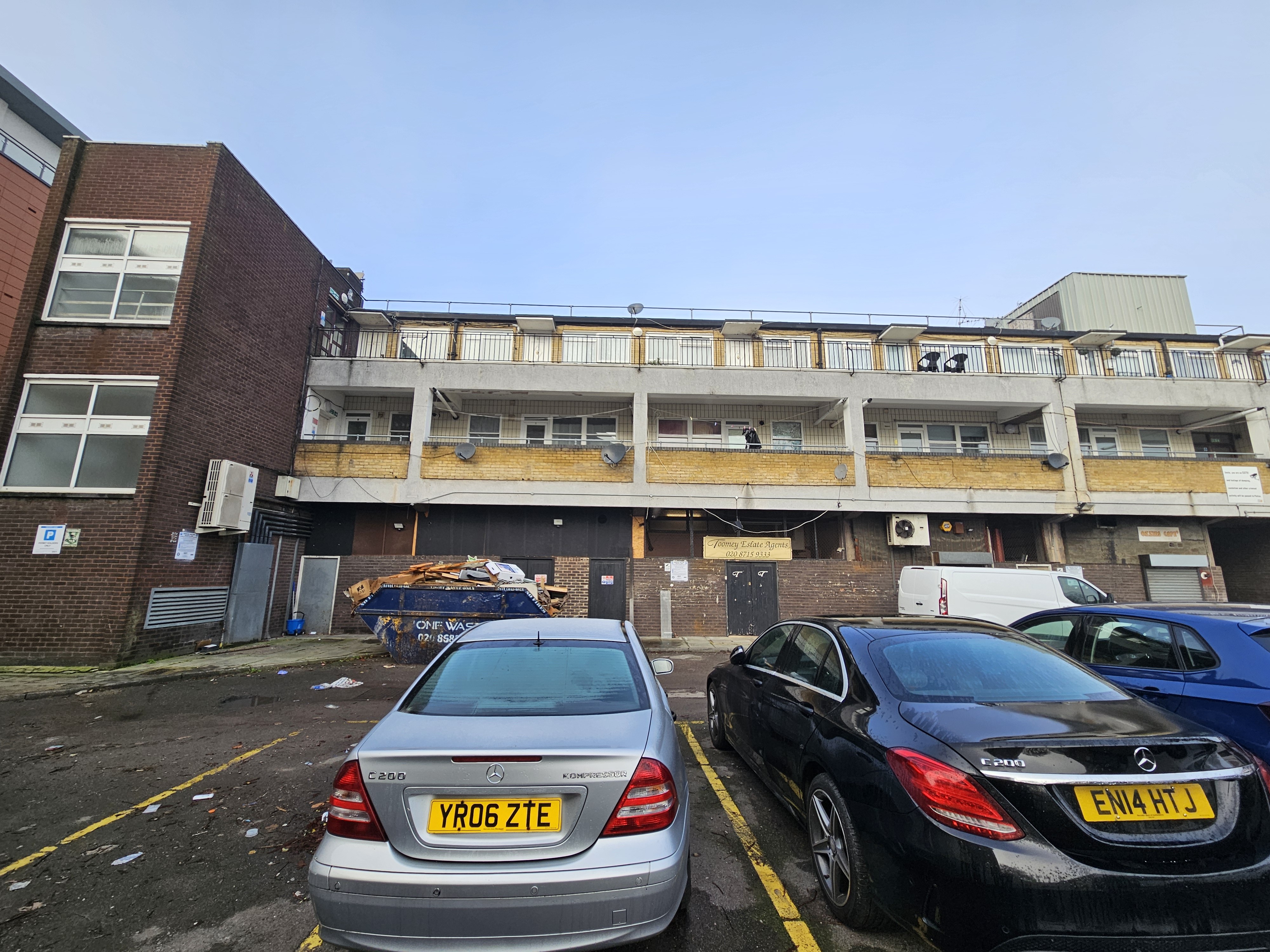 INVESTMENT - Leasehold Self Contained Purpose Built Second Floor Flat