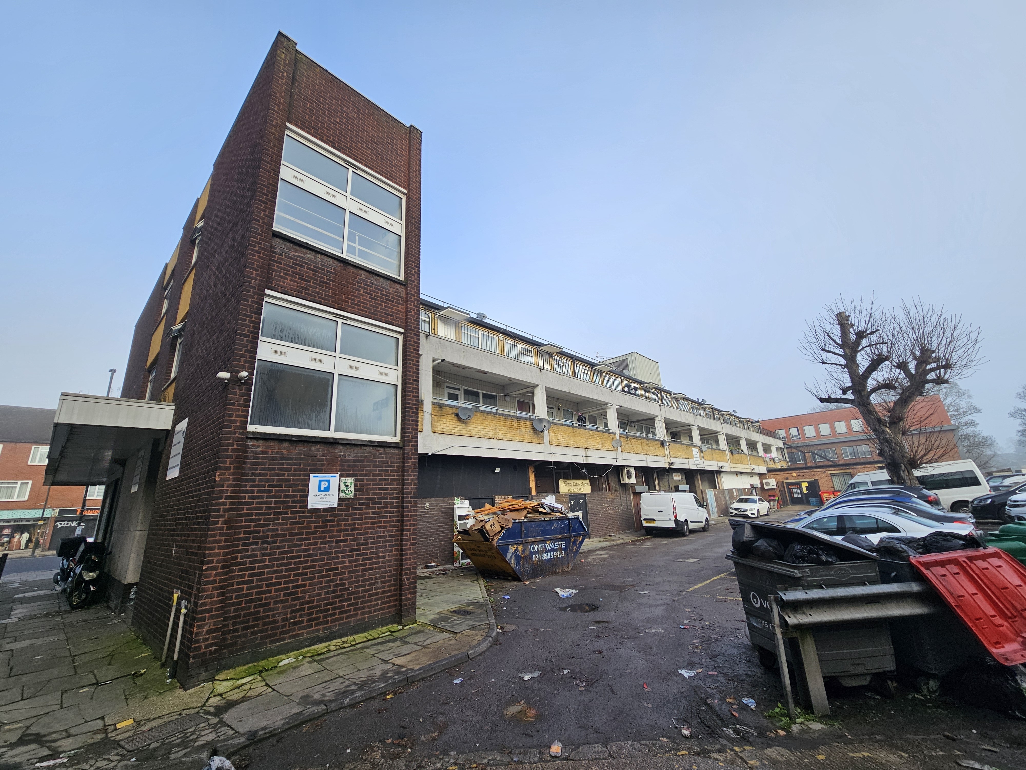 INVESTMENT - Leasehold Self Contained Purpose Built Second Floor Flat