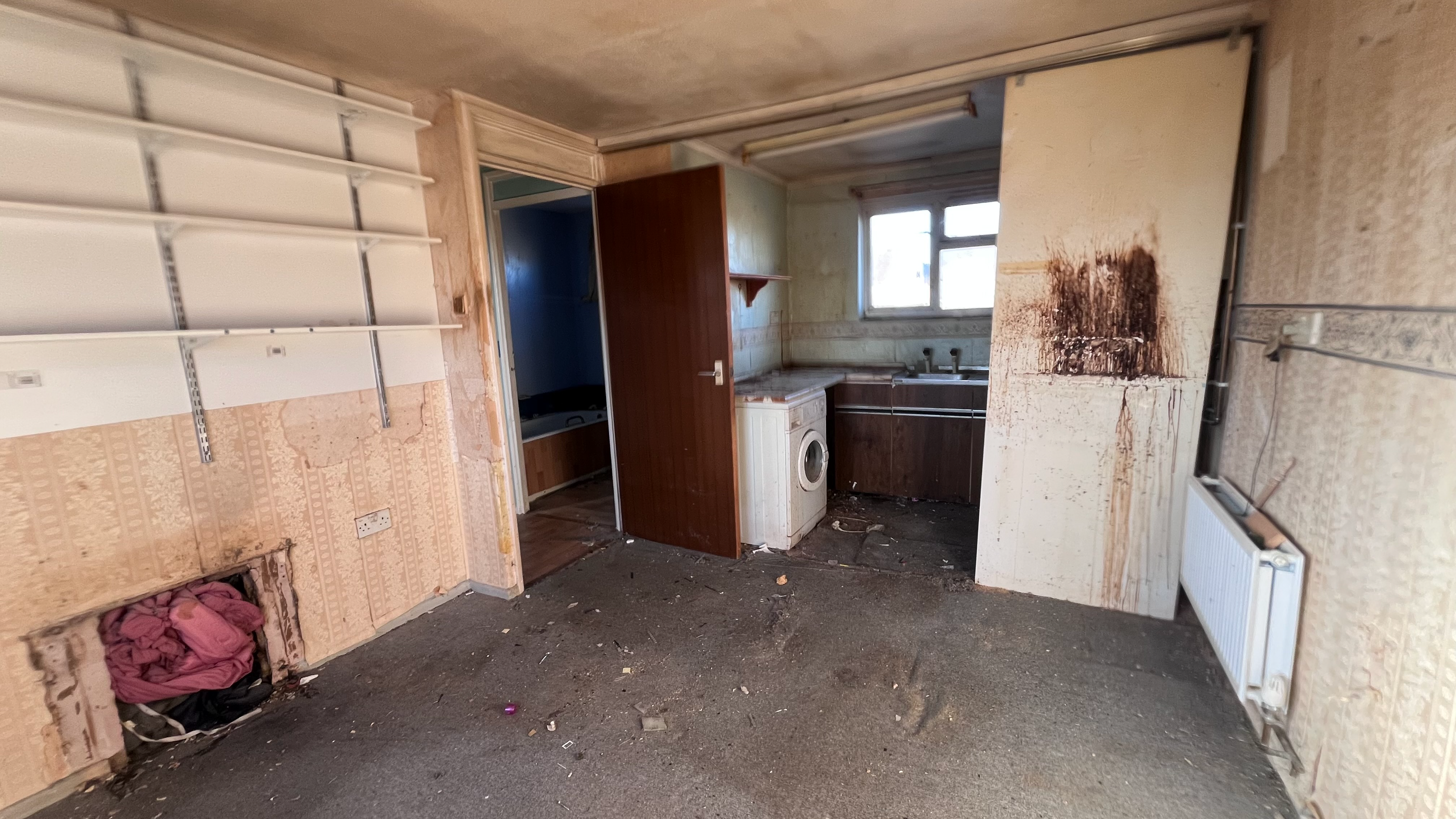VACANT - Leasehold Self Contained First Floor Flat 