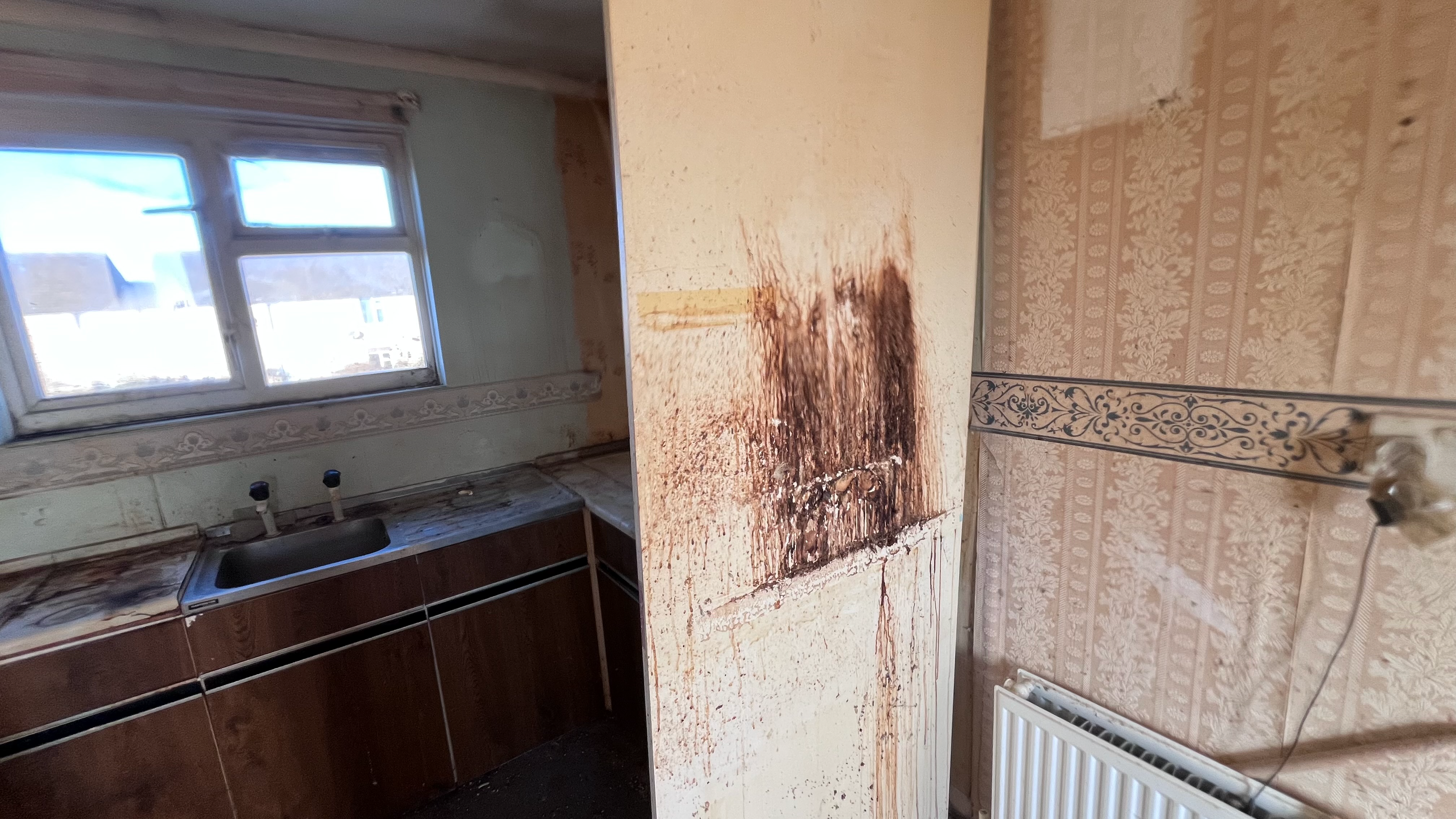VACANT - Leasehold Self Contained First Floor Flat 