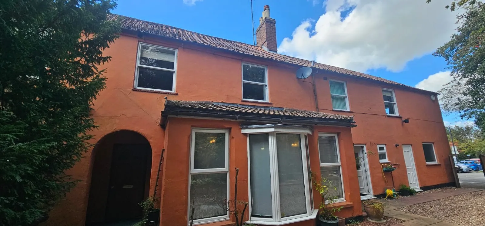 VACANT - Freehold Semi-Detached House 