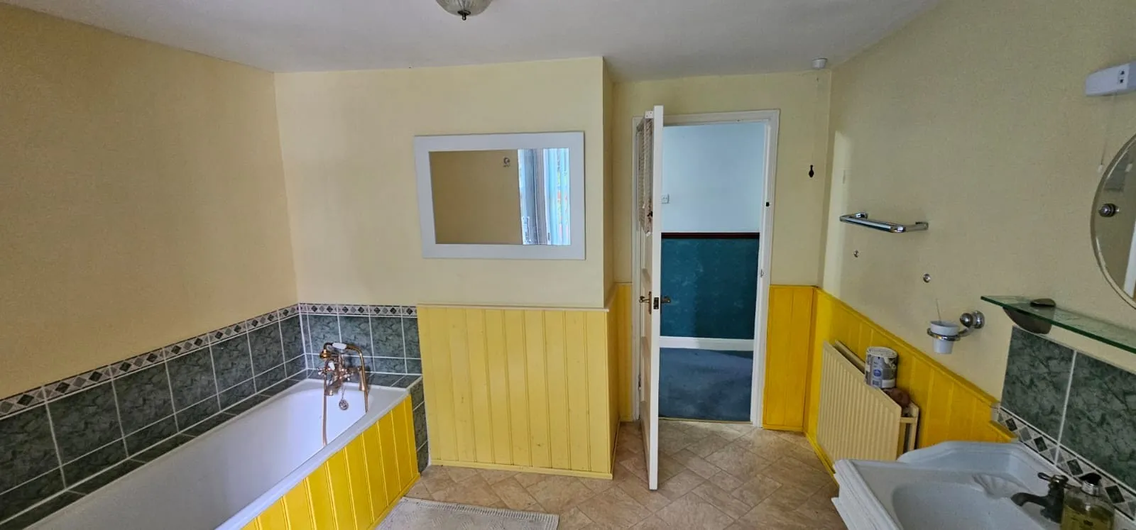 VACANT - Freehold Semi-Detached House 