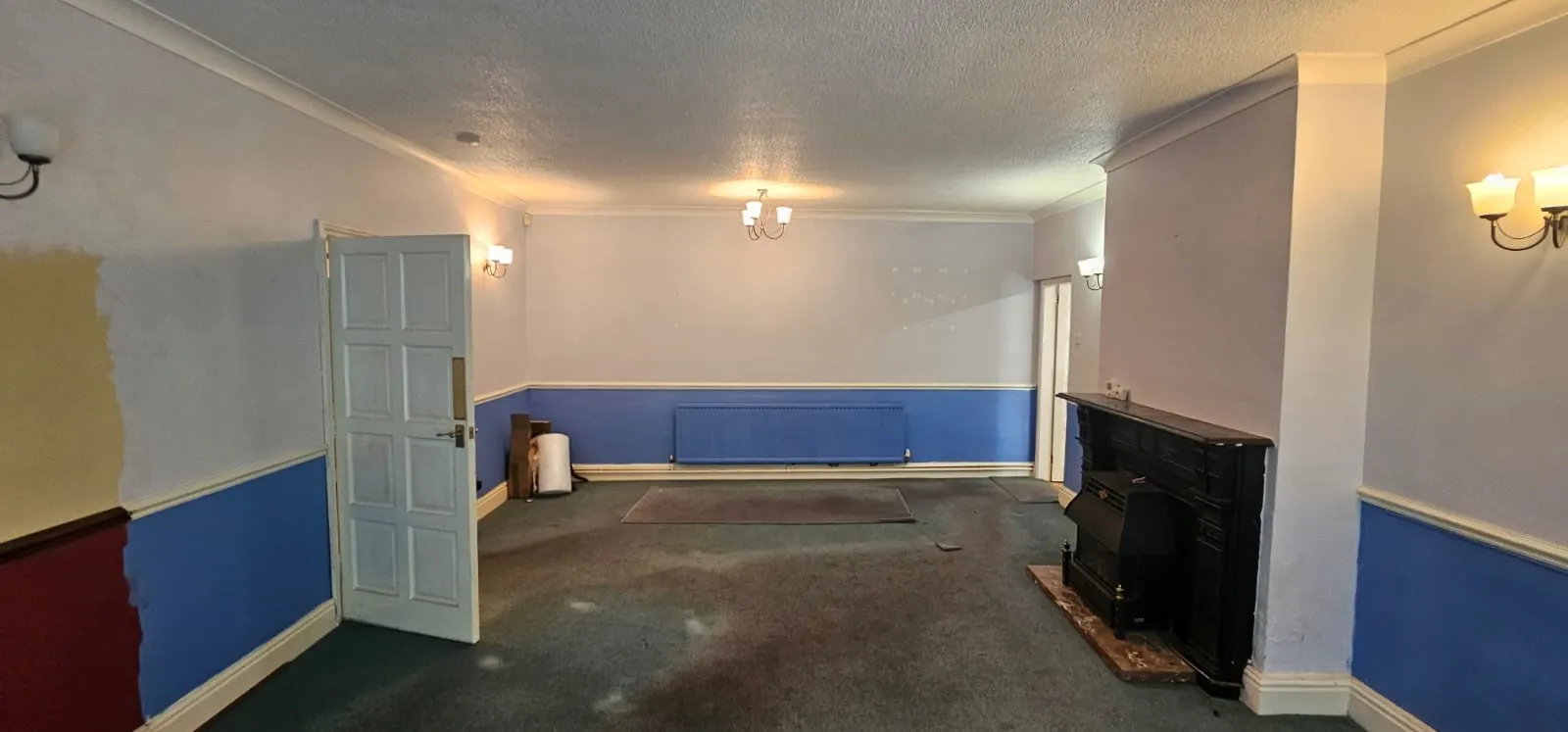 VACANT - Freehold Semi-Detached House 