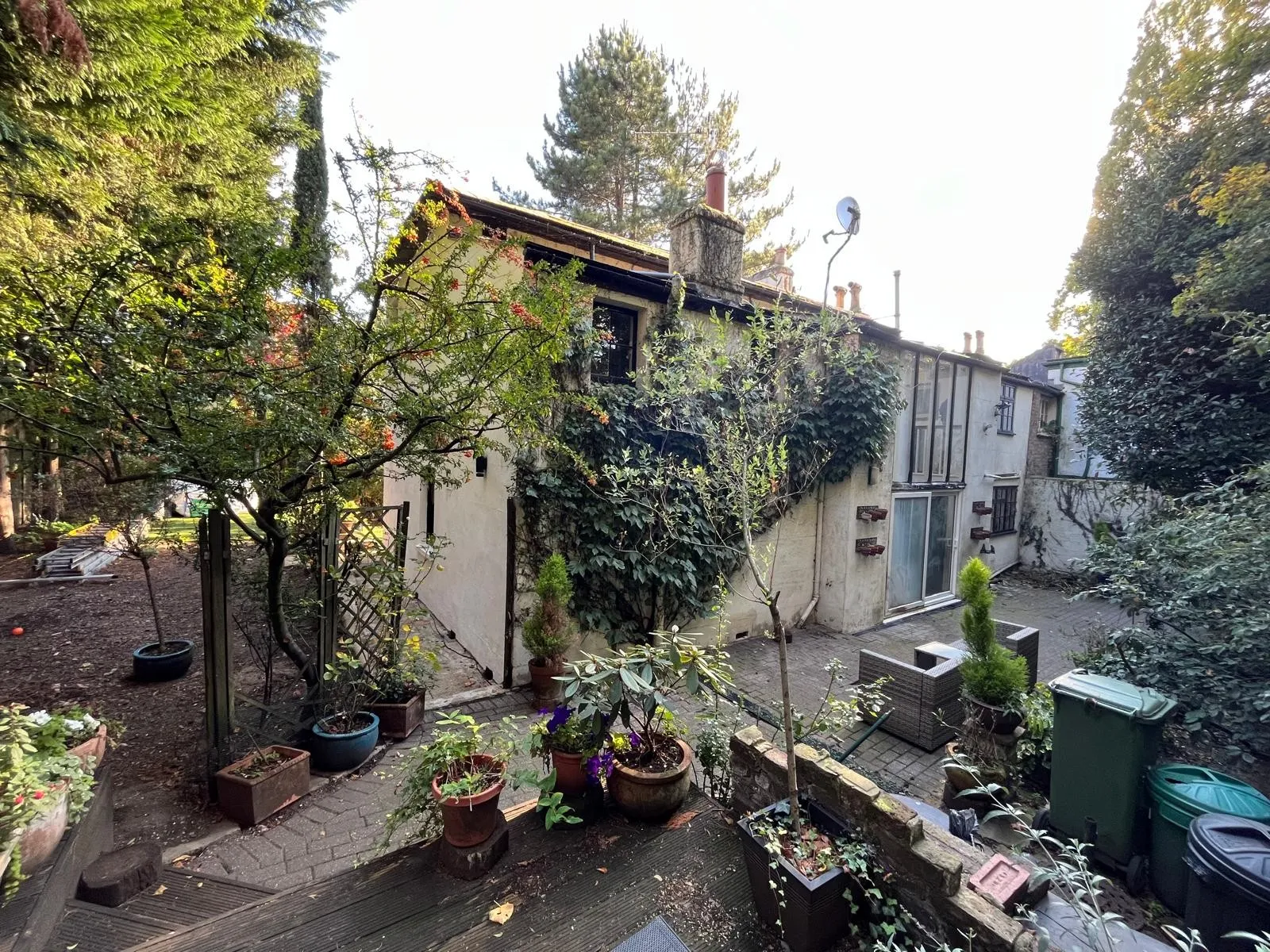 VACANT - Freehold Semi-Detached House
