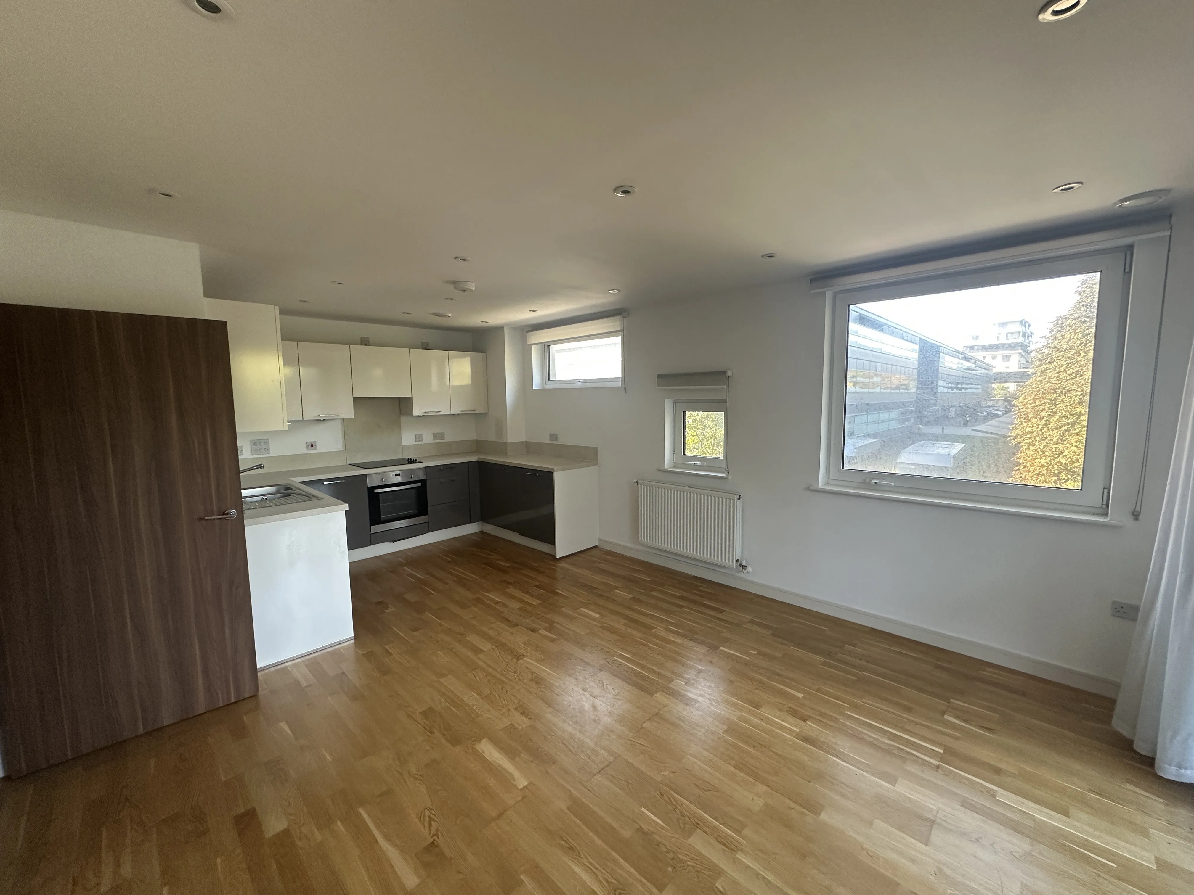 VACANT - Long Leasehold Self Contained First Flat