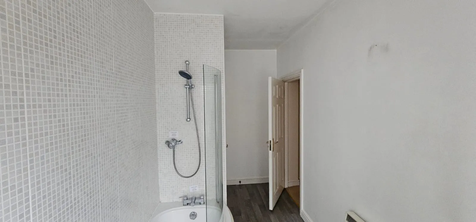 Leasehold Self Contained First Floor Flat
