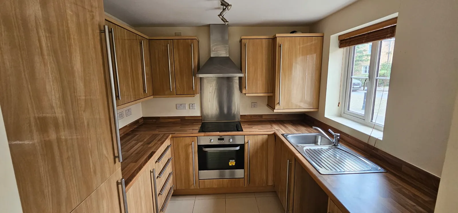 VACANT - Leasehold Self Contained Ground Floor Flat