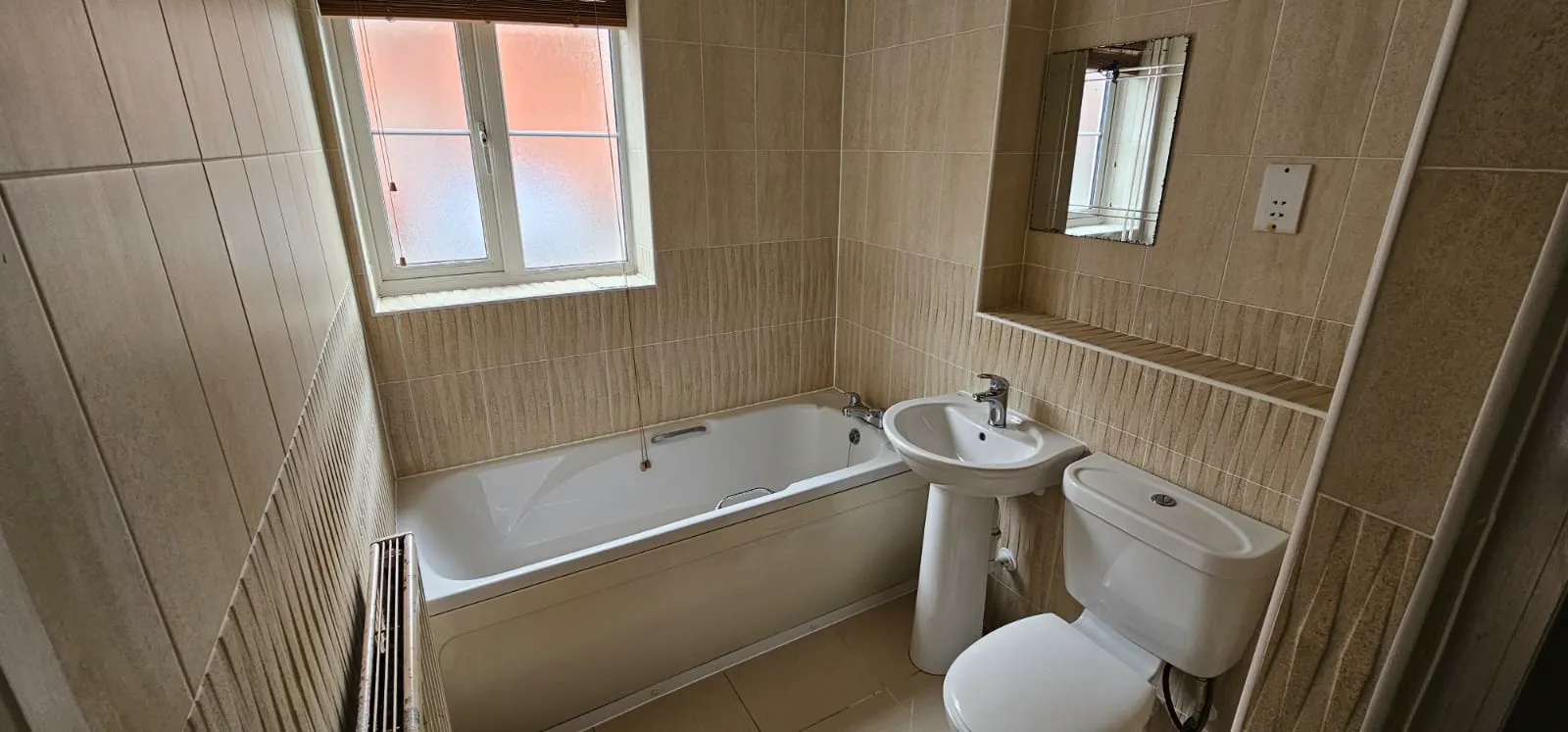VACANT - Leasehold Self Contained Ground Floor Flat