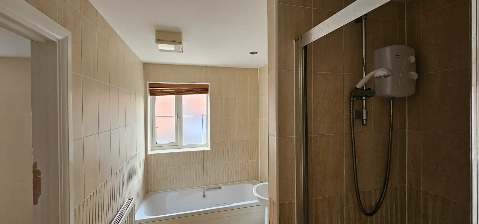 VACANT - Leasehold Self Contained Ground Floor Flat