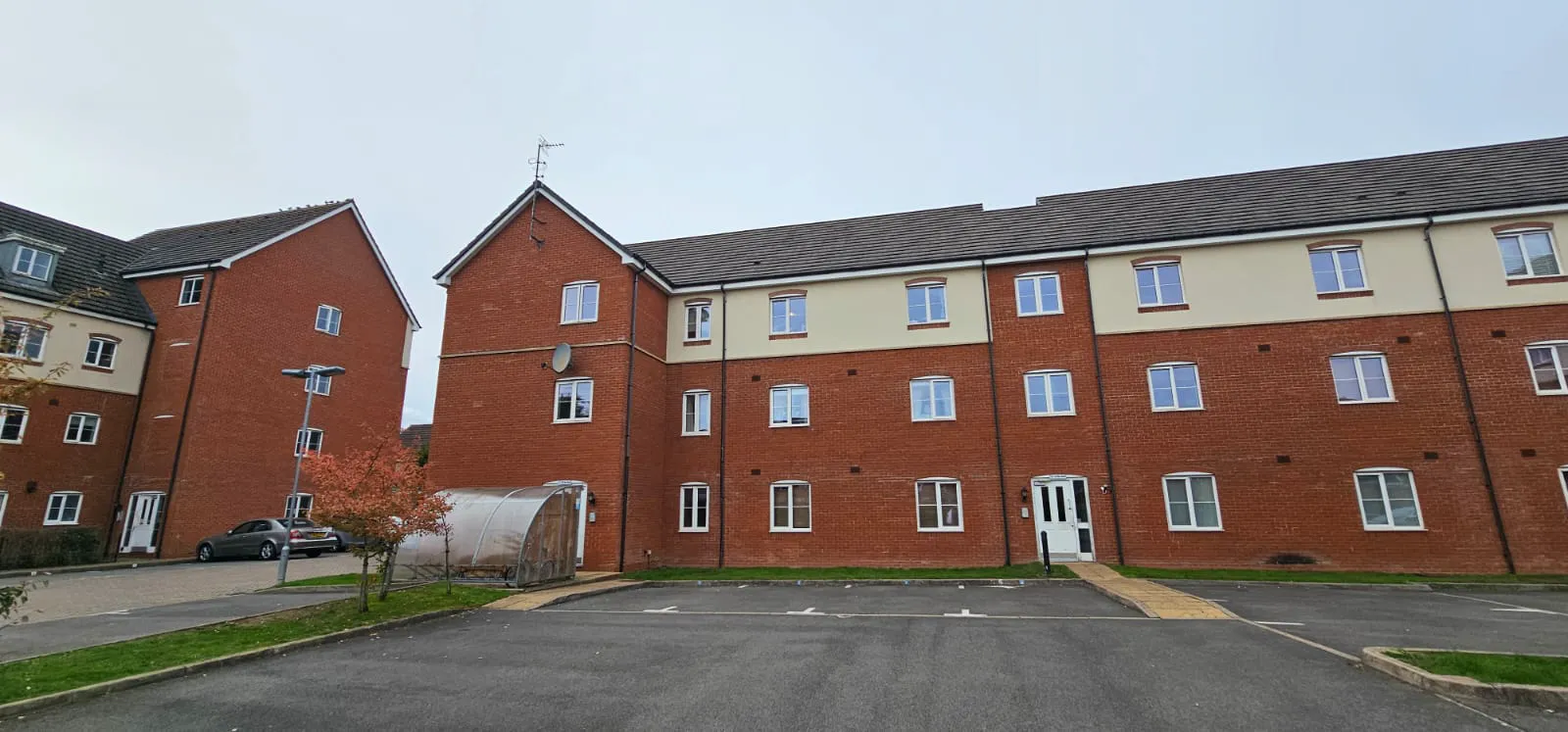 VACANT - Leasehold Self Contained Ground Floor Flat