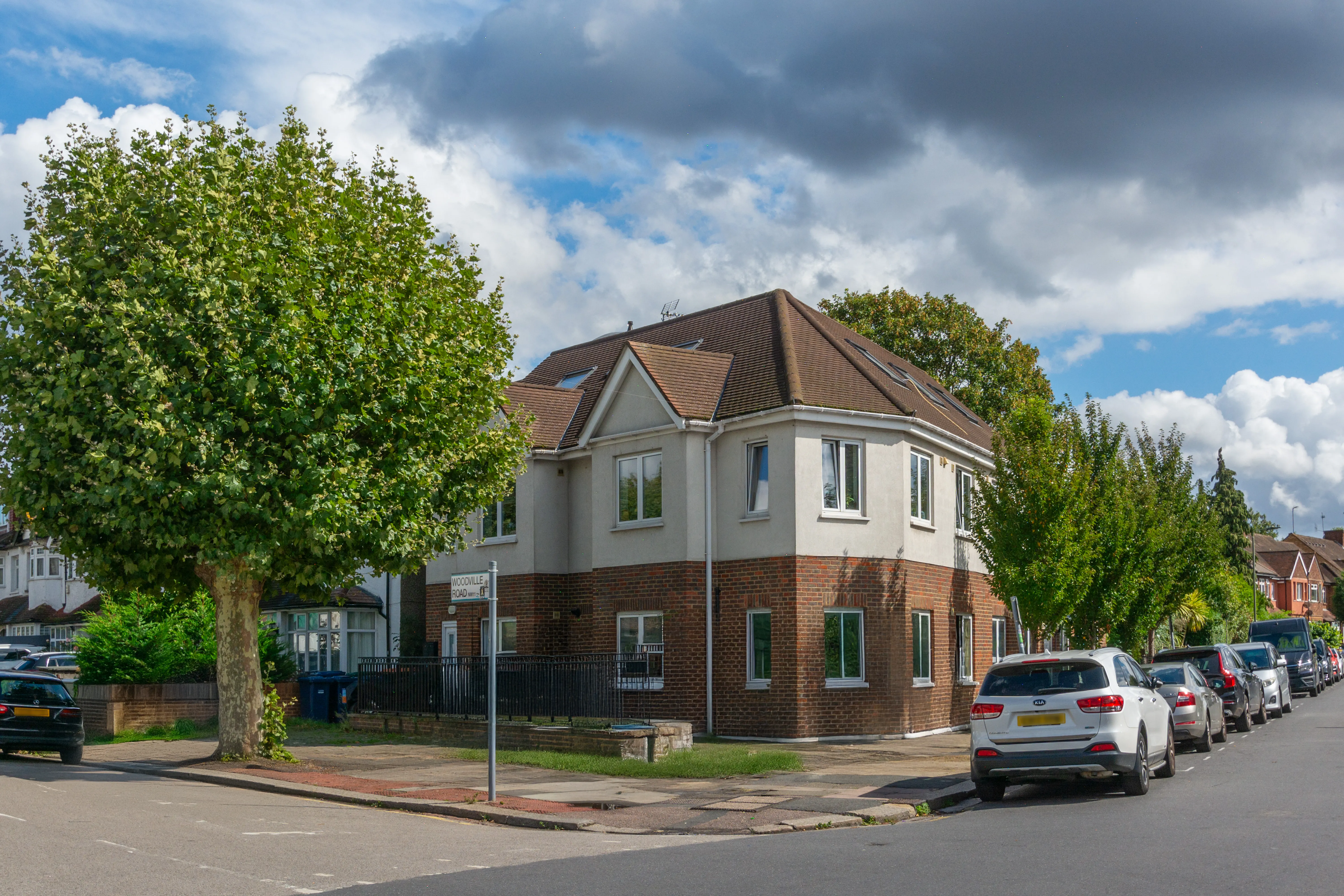 INVESTMENT - Freehold Mixed-Use Building