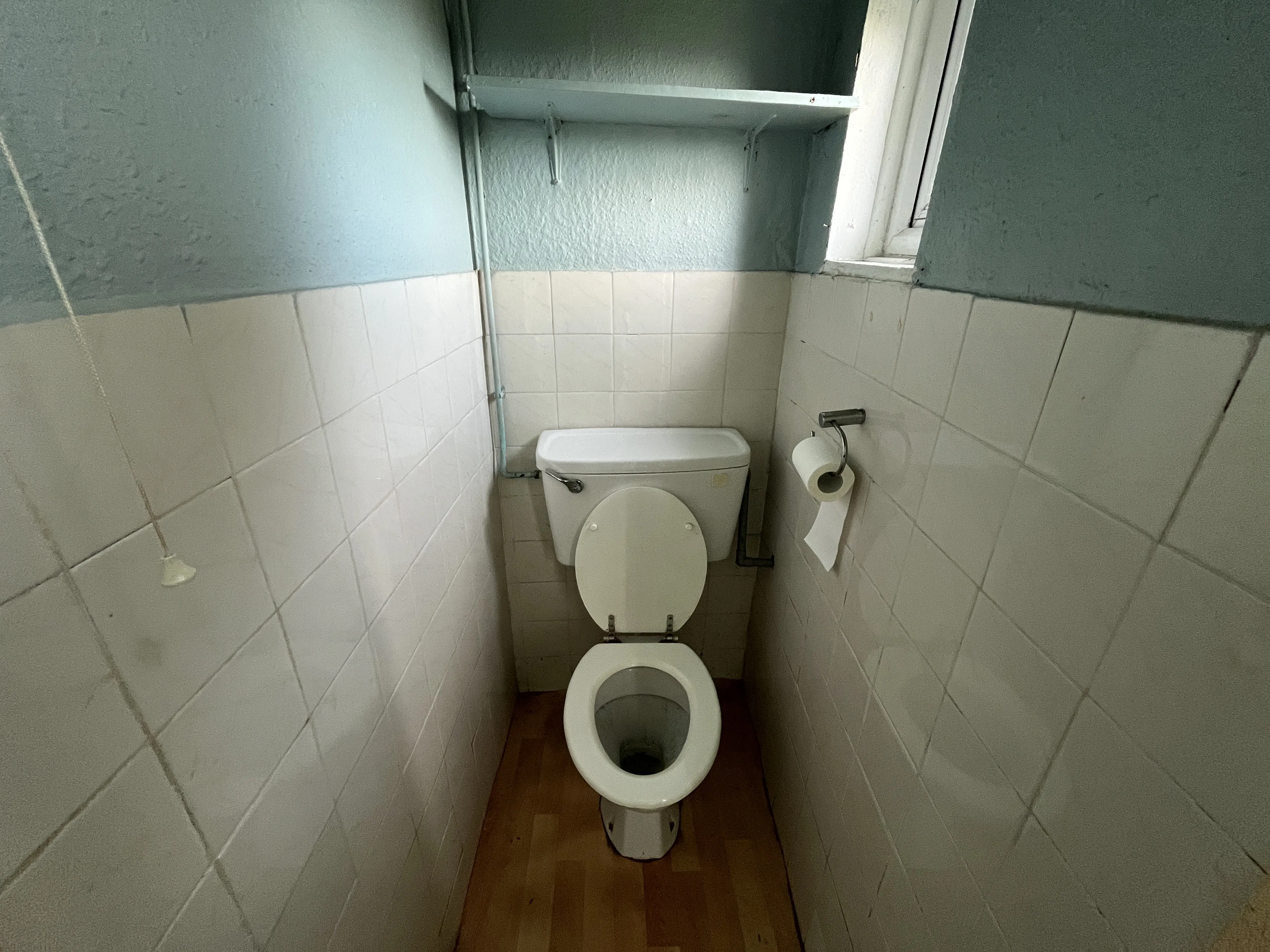 VACANT -  Long Leasehold Self Contained Ground Floor Flat with Garden