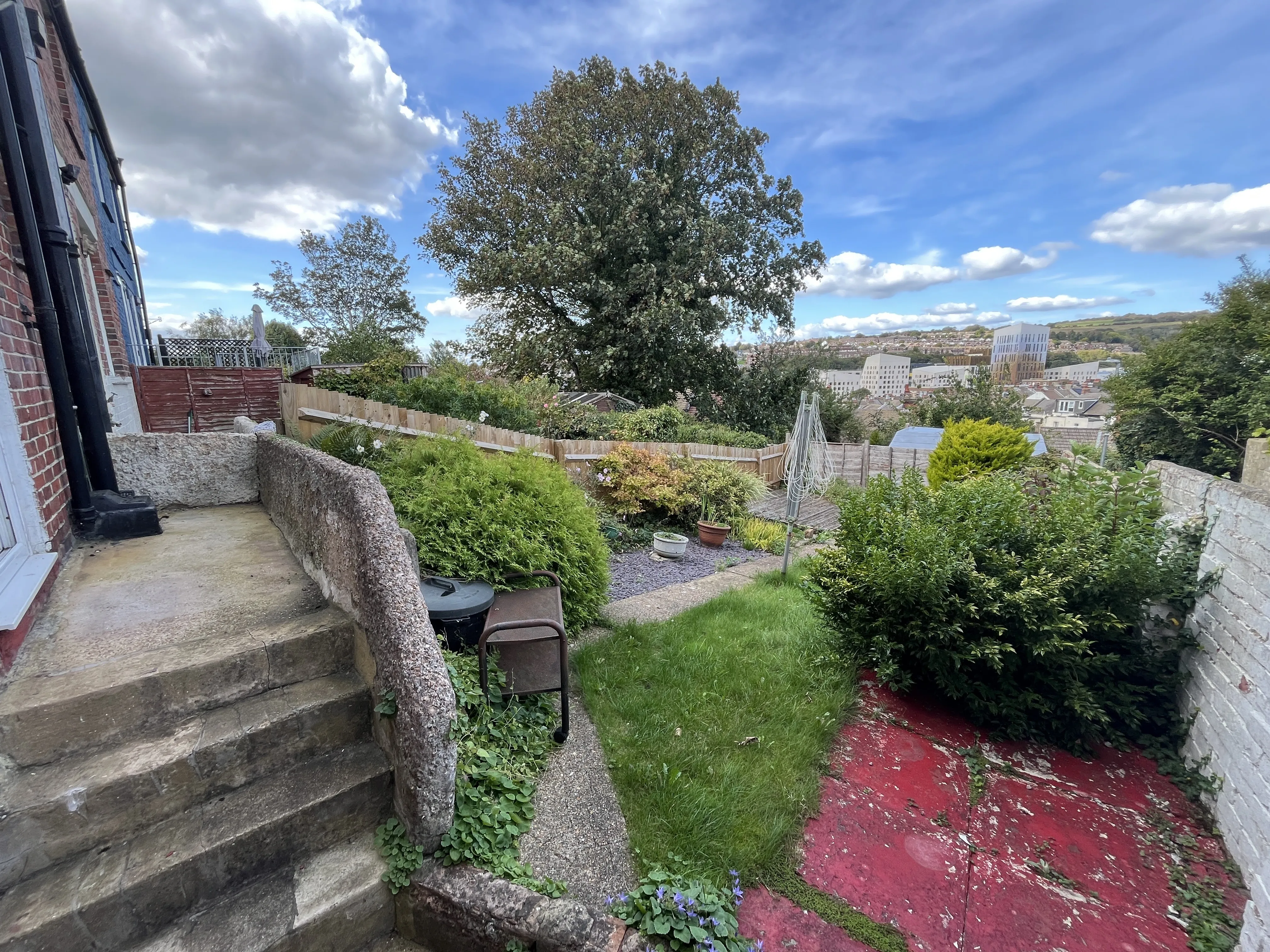 VACANT -  Long Leasehold Self Contained Ground Floor Flat with Garden