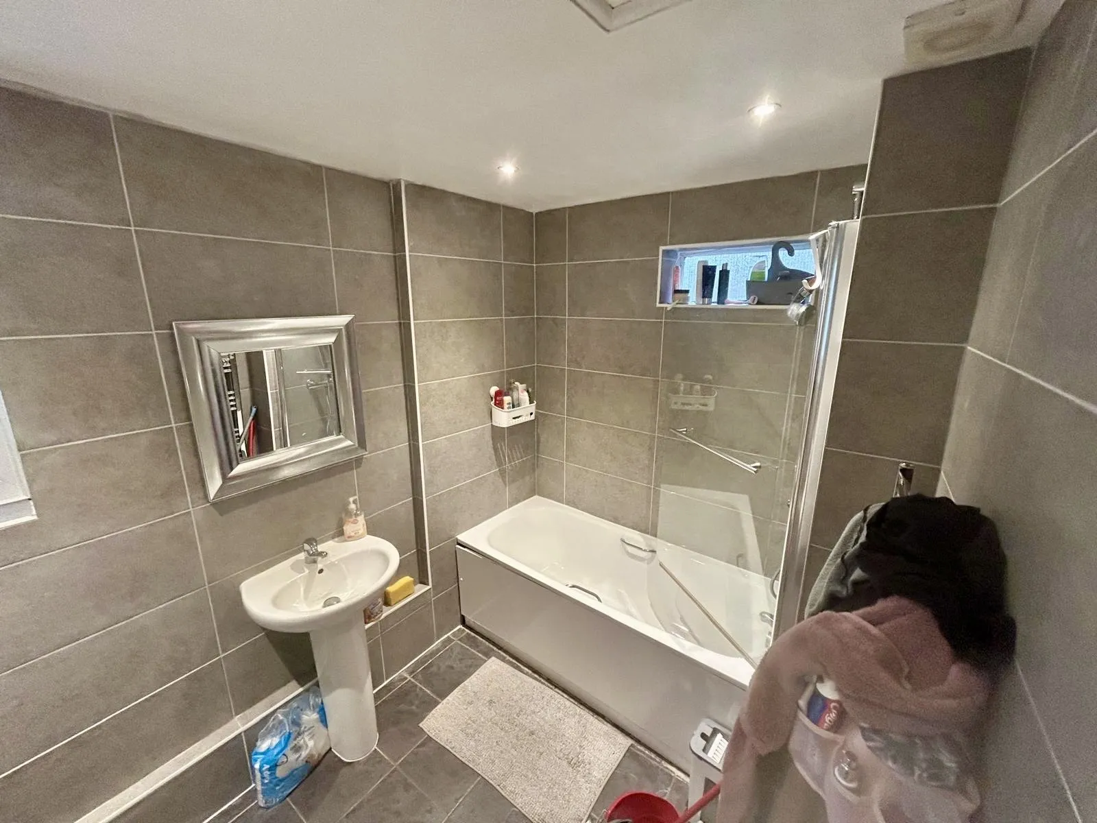 INVESTMENT - Freehold End of Terrace HMO Building