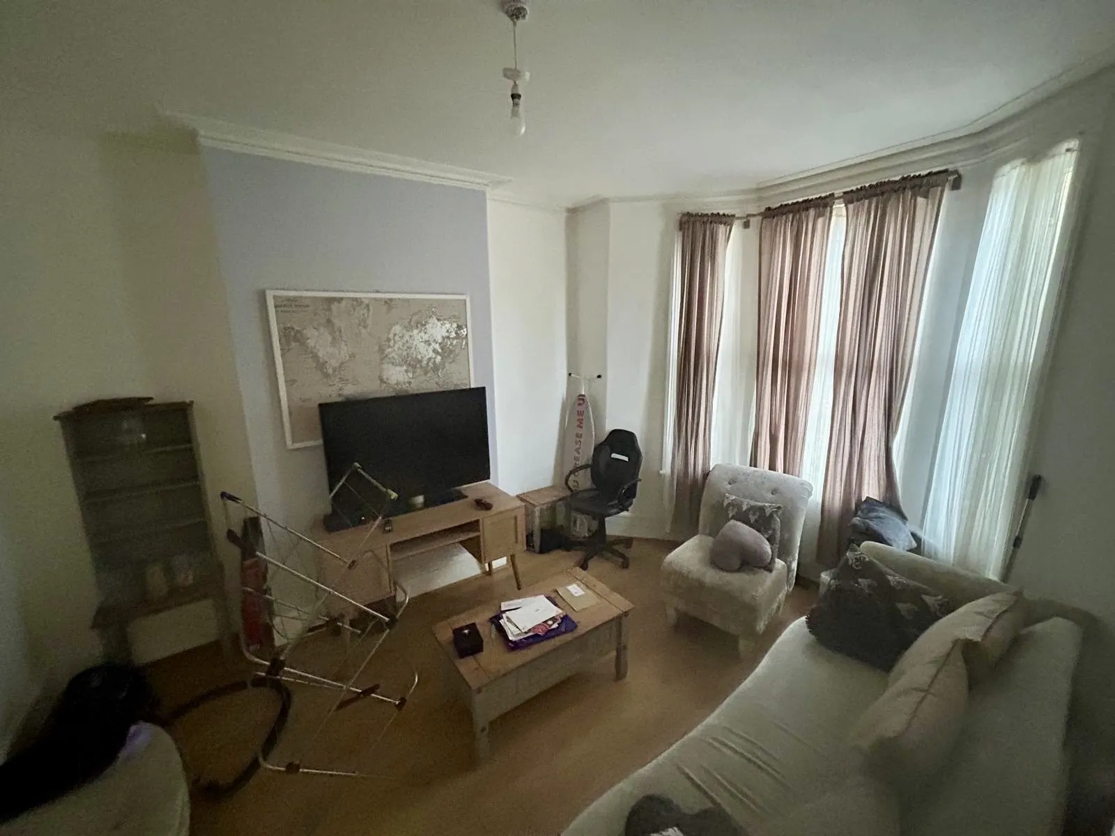 INVESTMENT - Freehold End of Terrace HMO Building