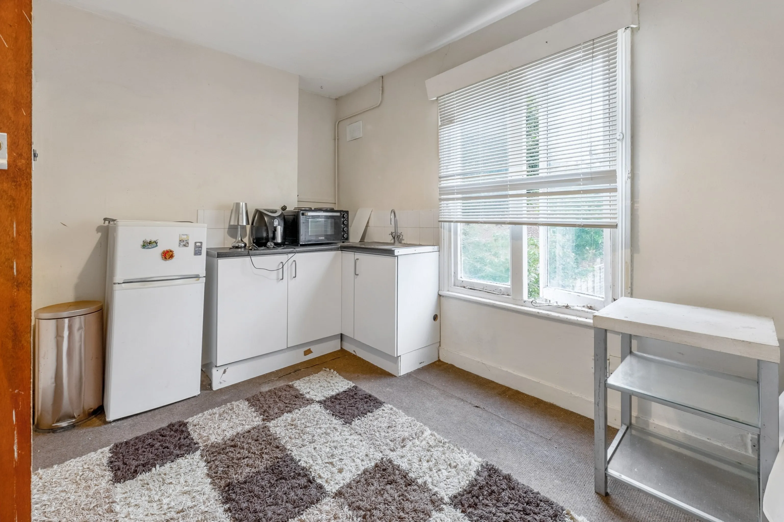 INVESTMENT - Well Located Freehold Semi-Detached HMO Building